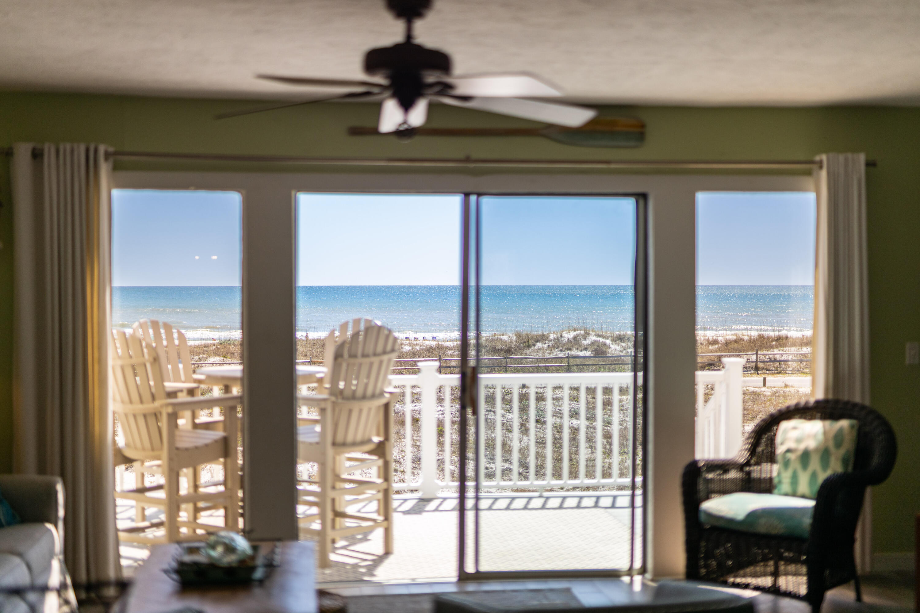 BEACHFRONT T/H - Residential