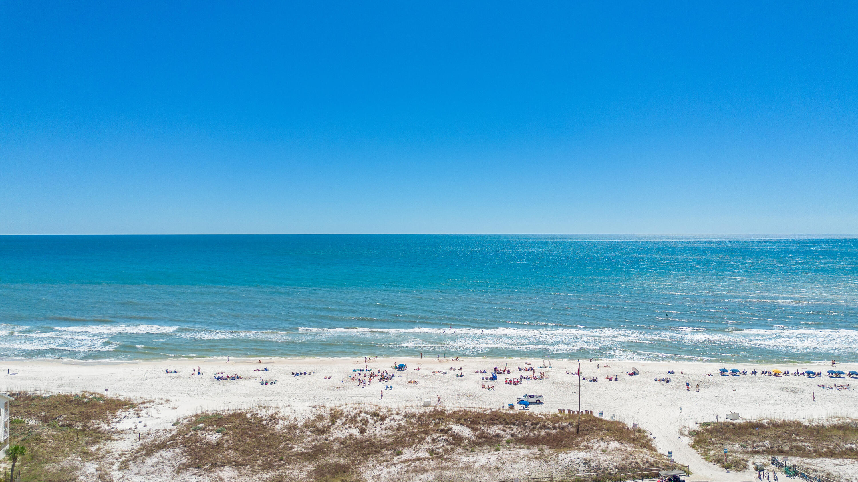 BEACHFRONT T/H - Residential