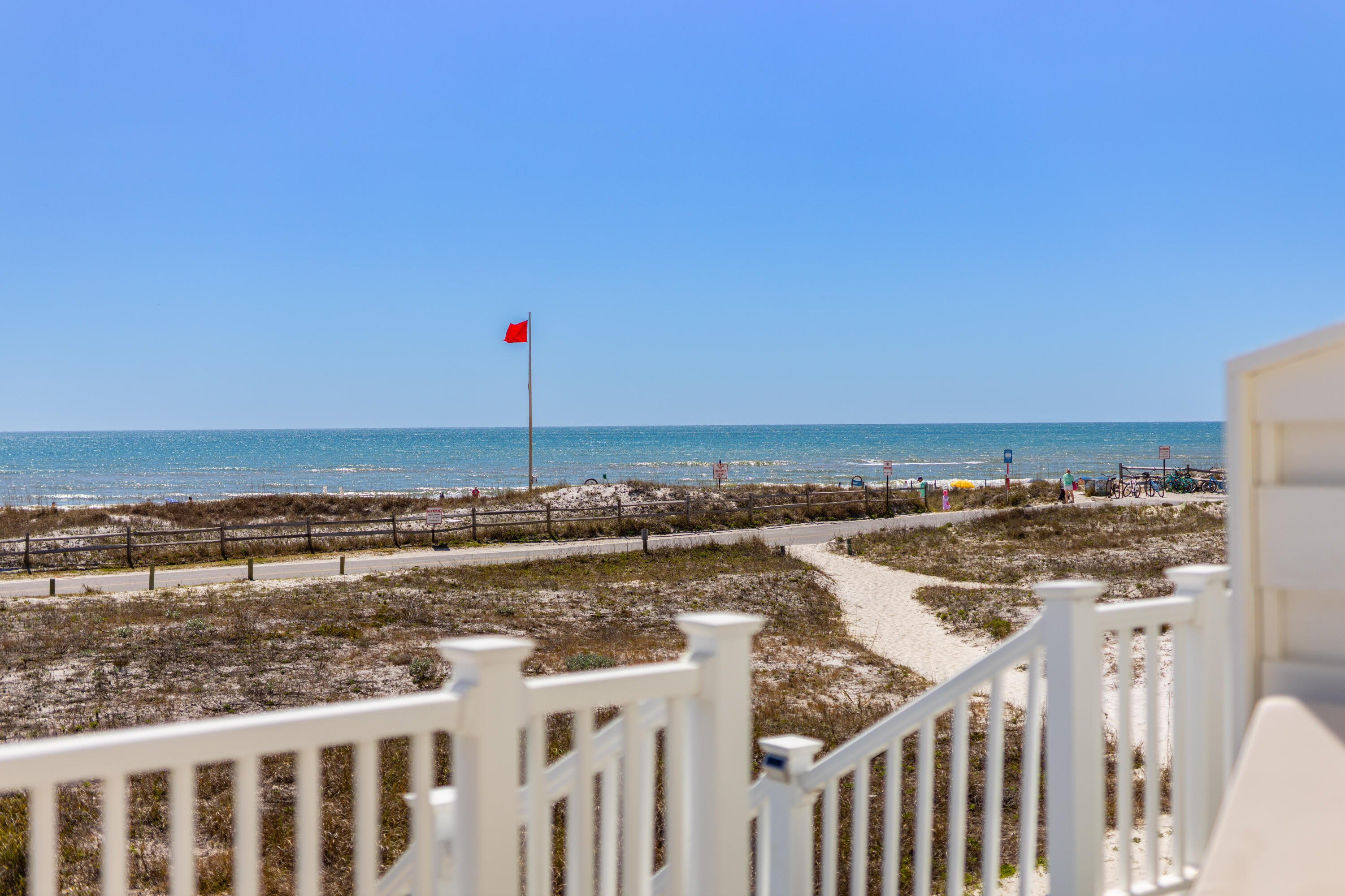 BEACHFRONT T/H - Residential