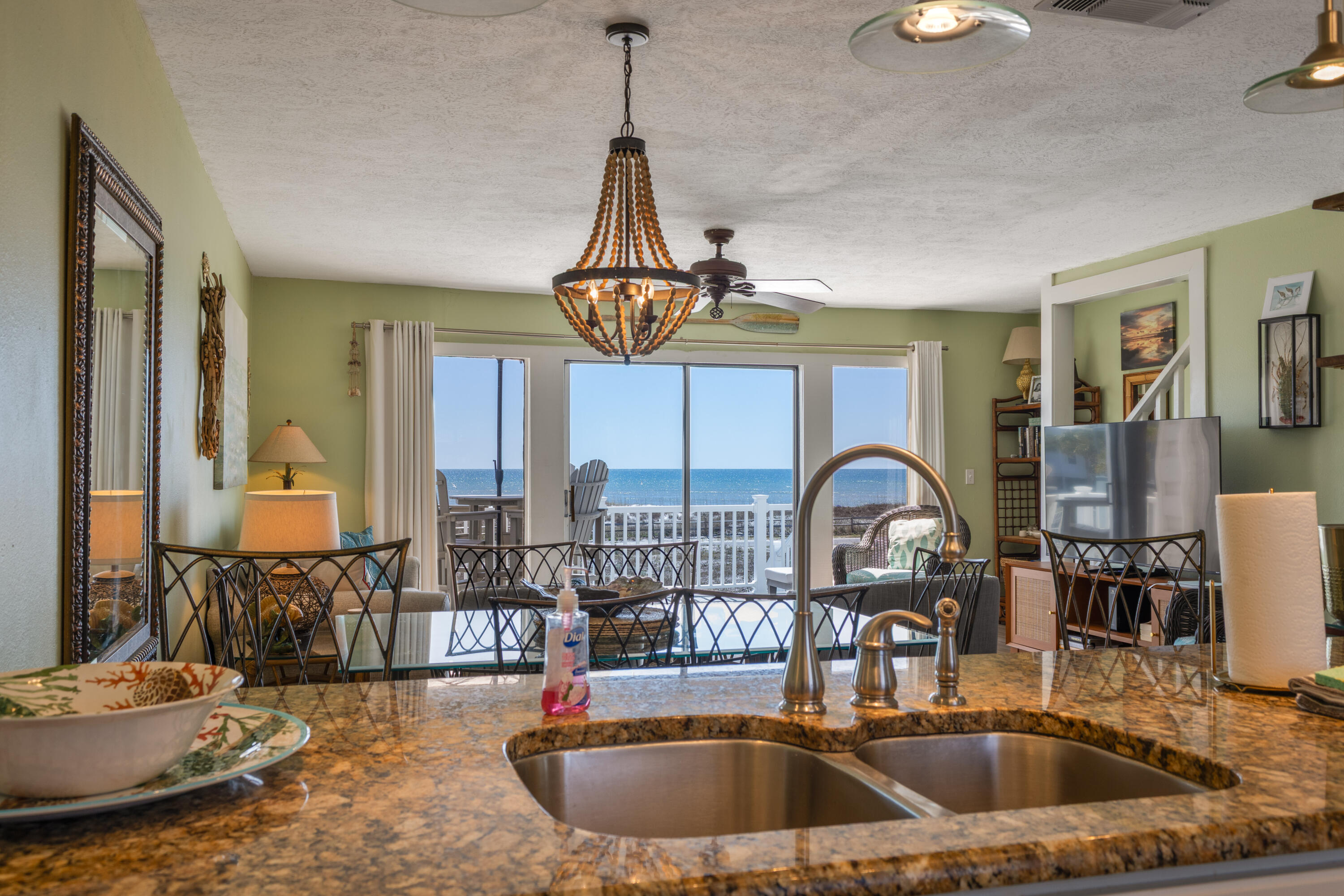 BEACHFRONT T/H - Residential