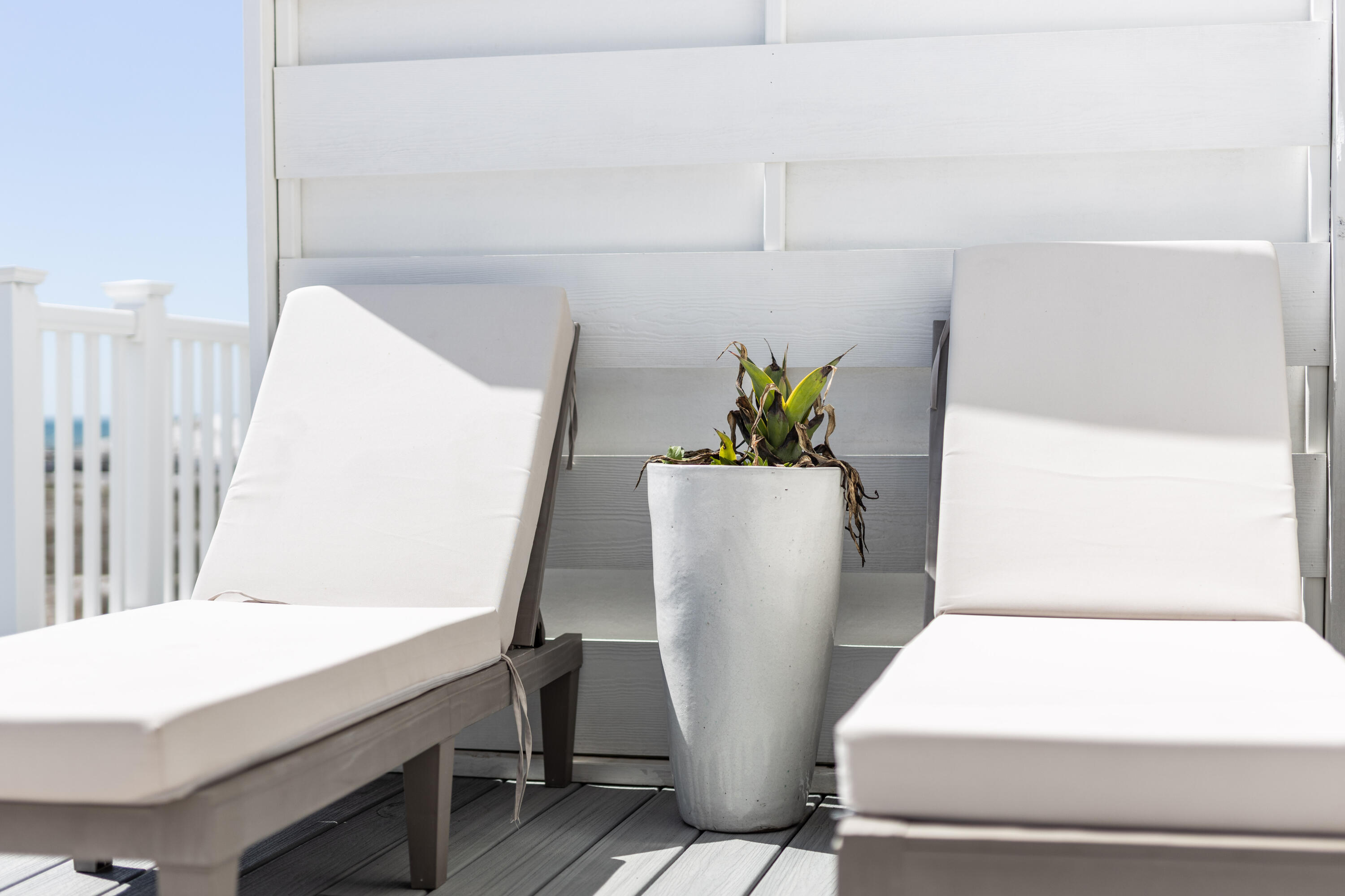 BEACHFRONT T/H - Residential