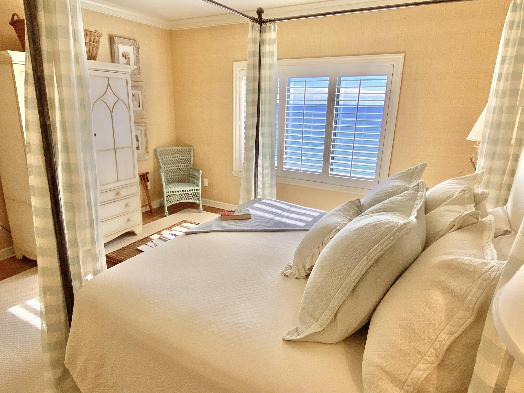 SOUTHWINDS III - Residential