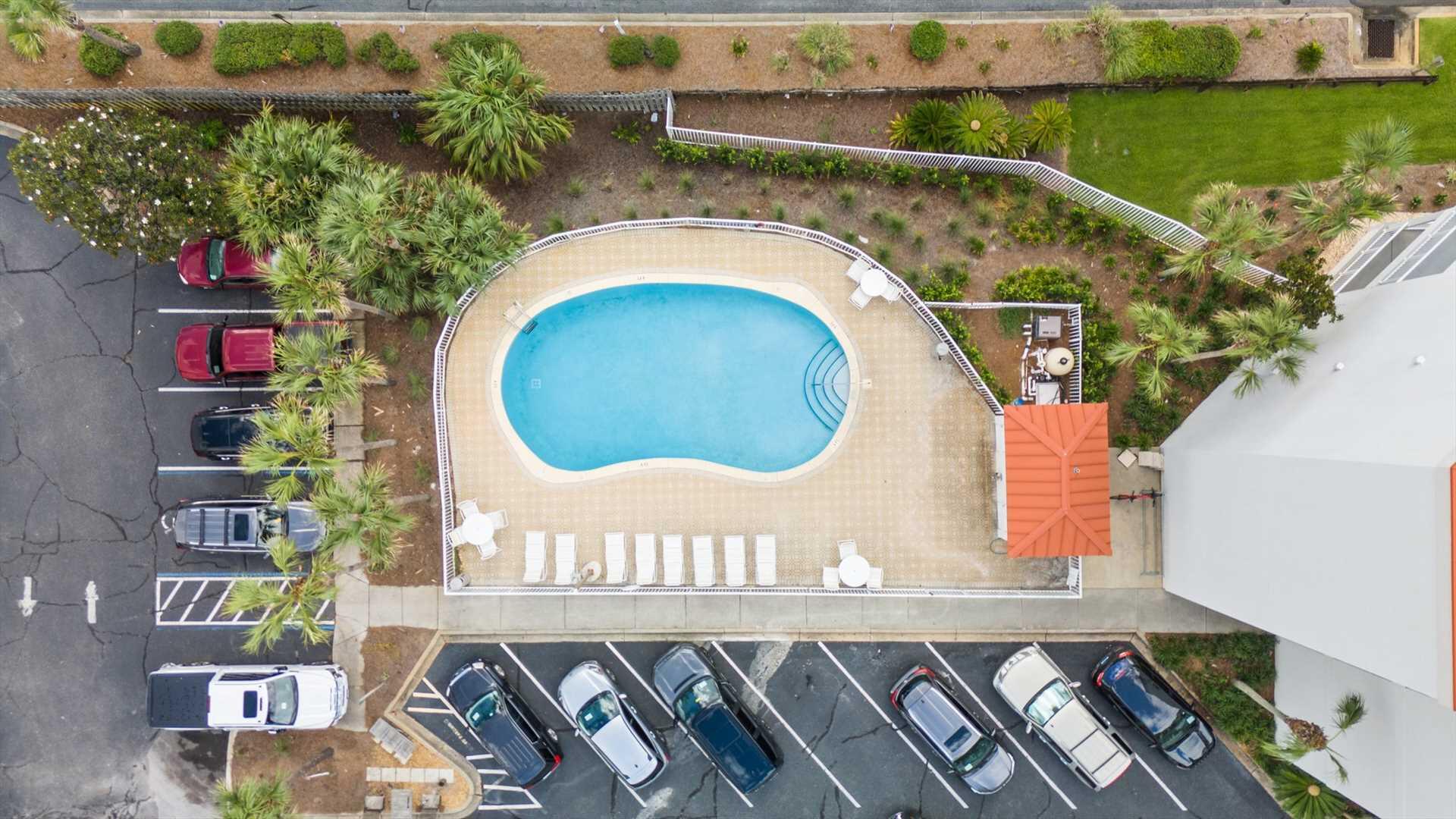 CRYSTAL VIEW CONDO - Residential