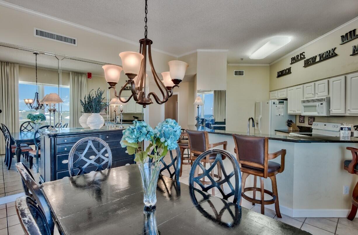 CRYSTAL VIEW CONDO - Residential