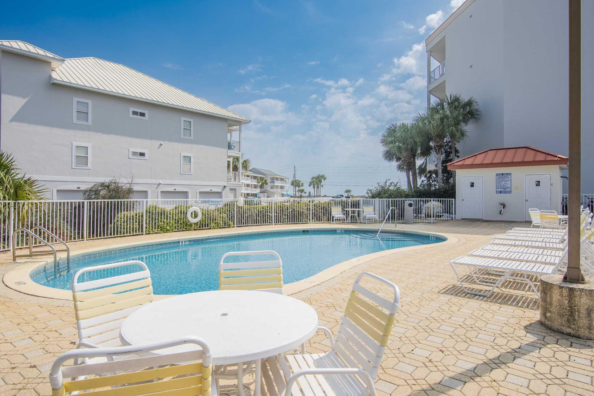CRYSTAL VIEW CONDO - Residential
