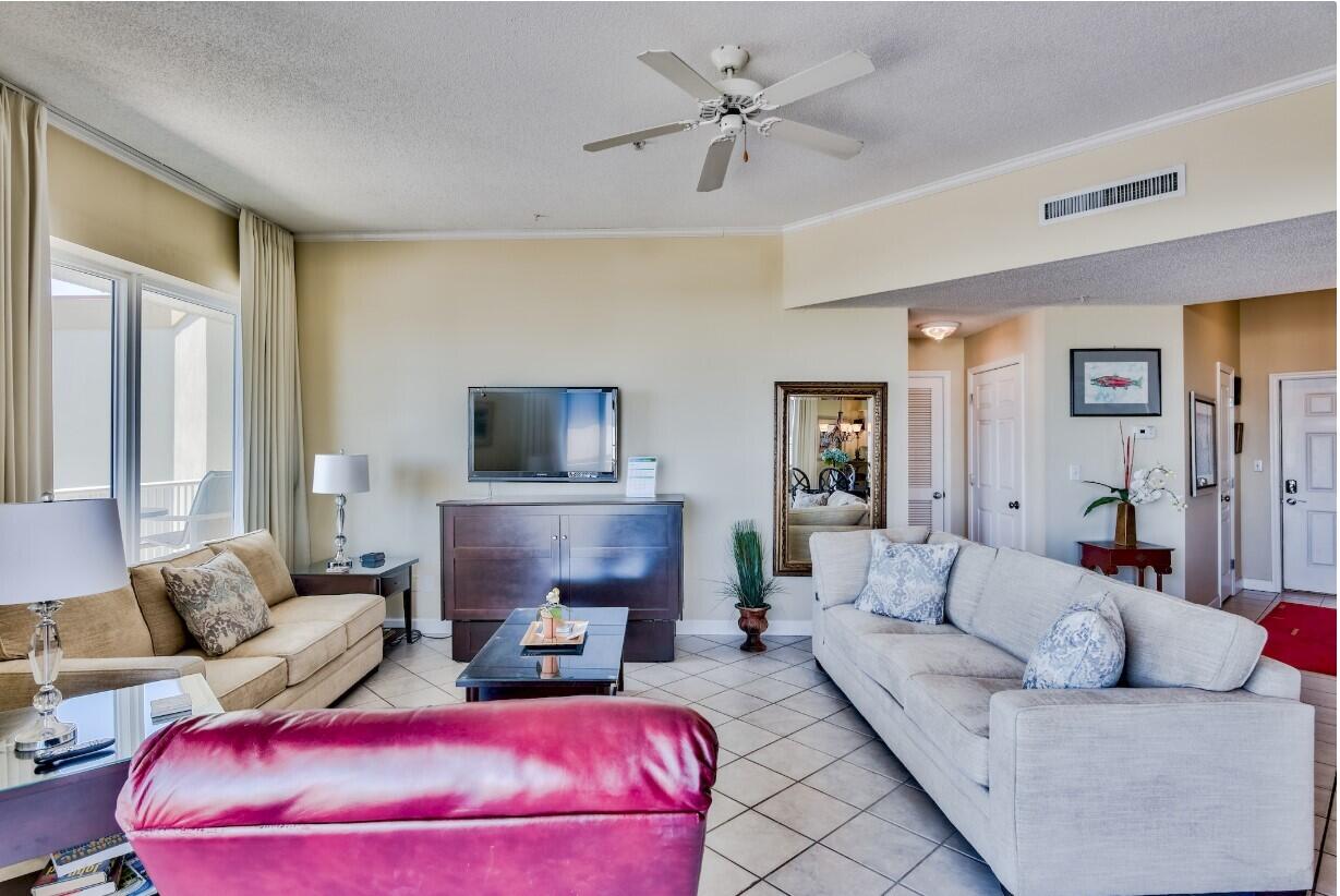 CRYSTAL VIEW CONDO - Residential