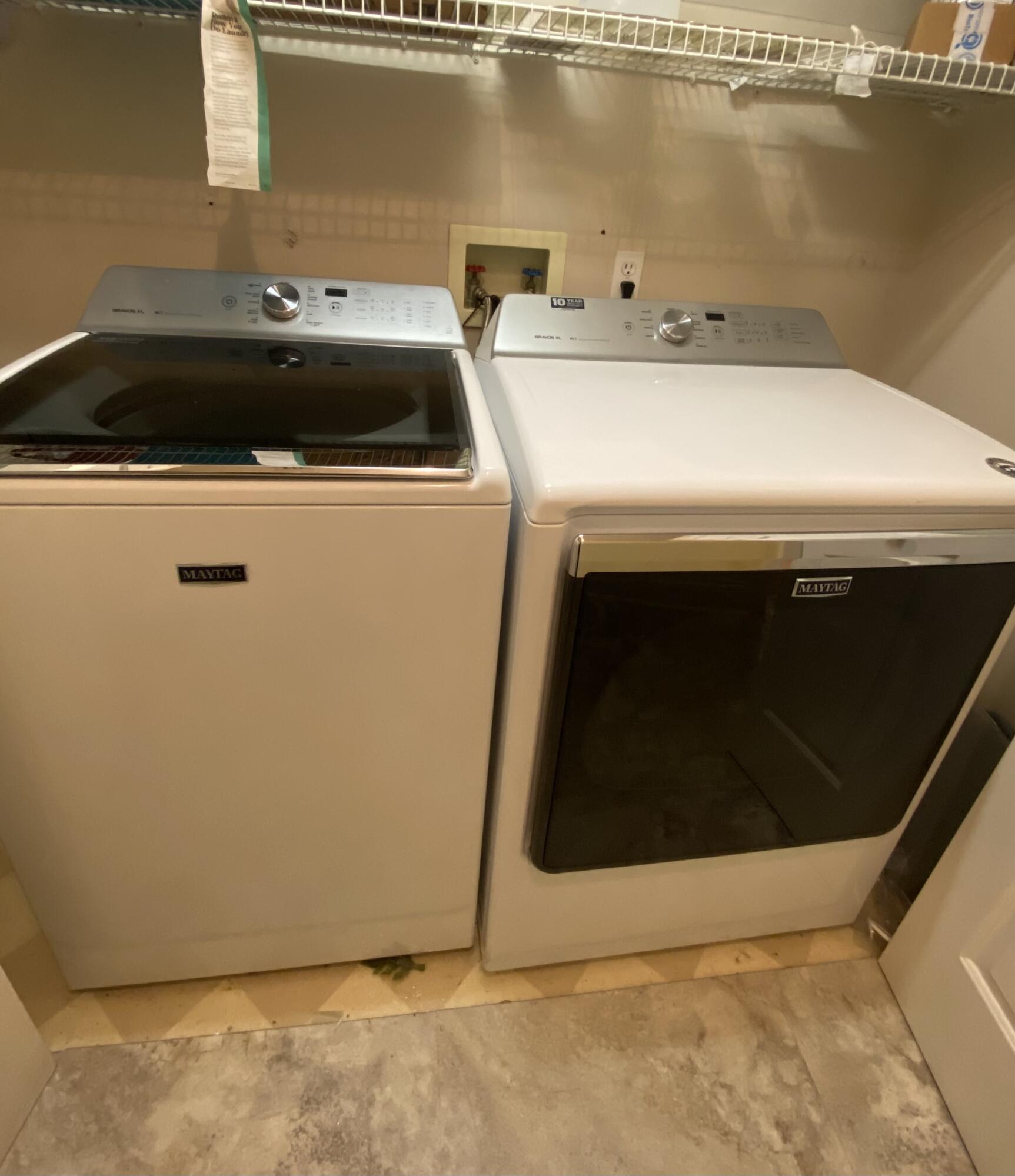 OAKMONT PLACE - Residential