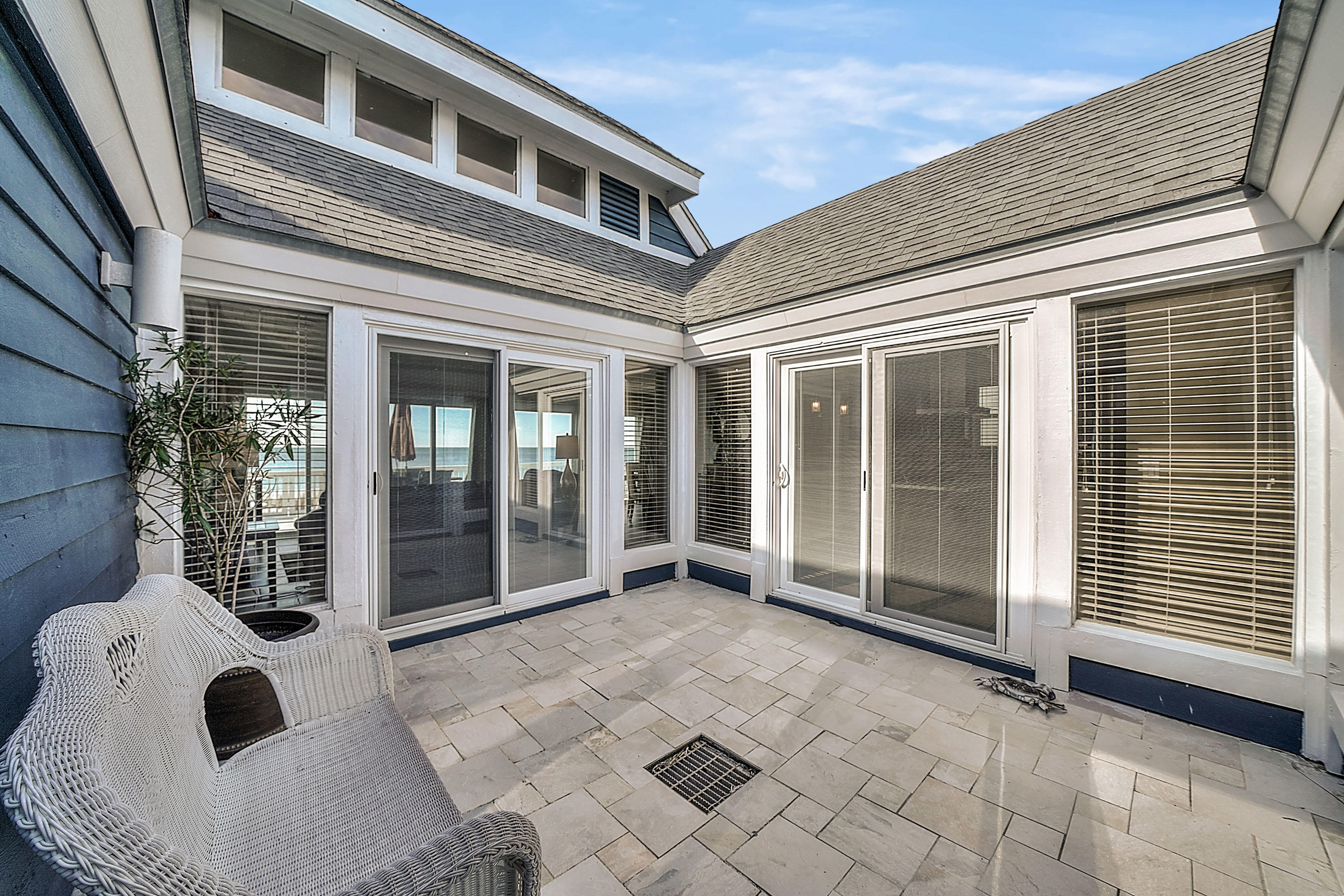 Cresent Bch Unit 1 - Residential