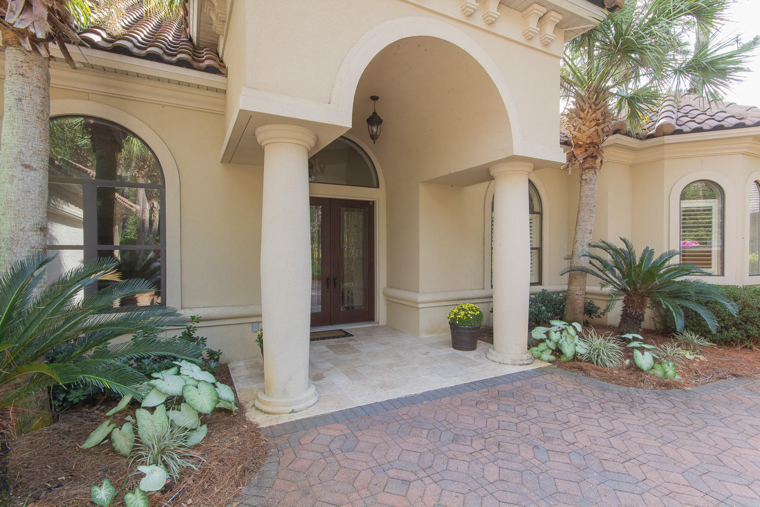 BURNT PINE - Residential