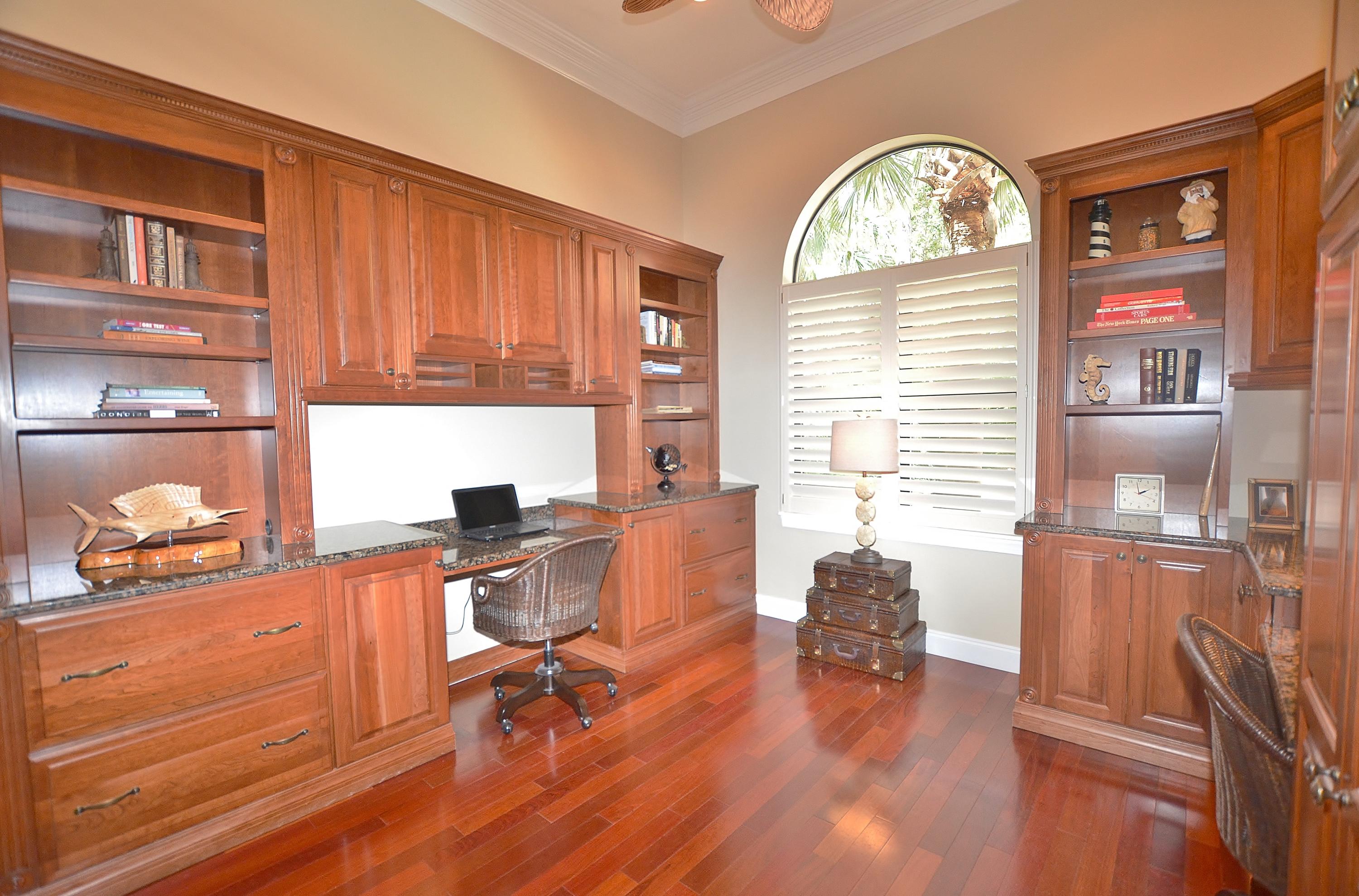 BURNT PINE - Residential