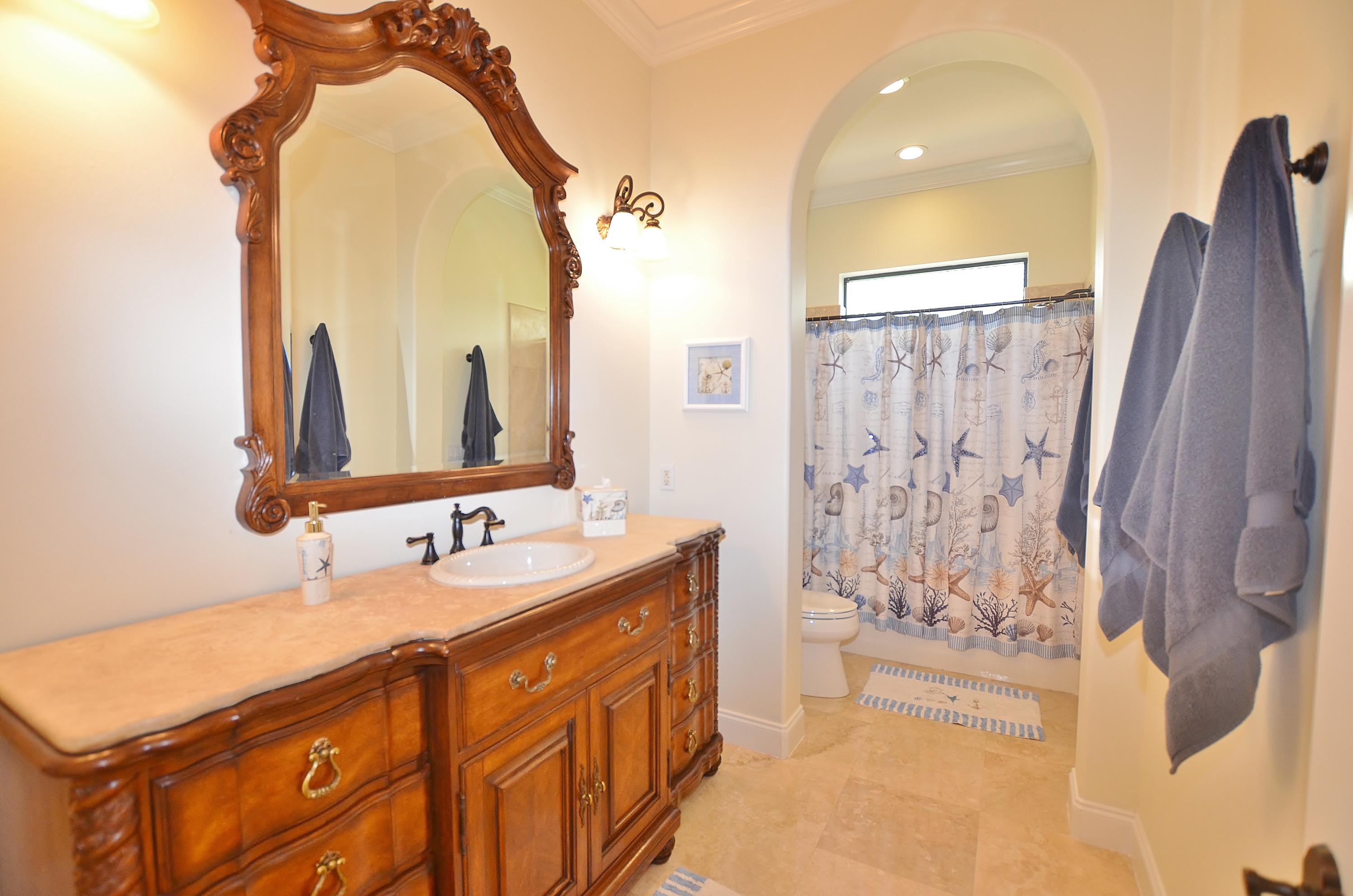 BURNT PINE - Residential