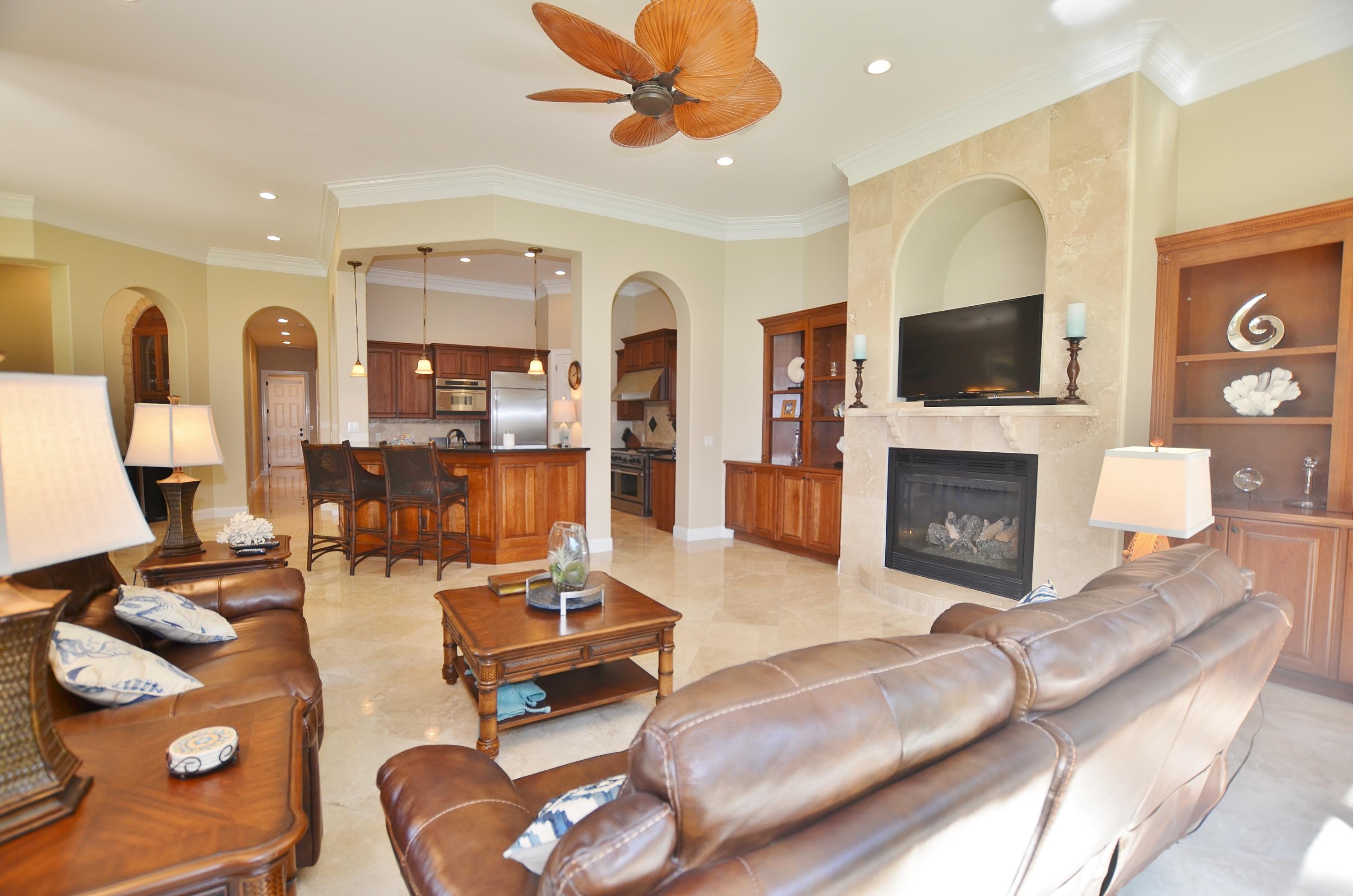 BURNT PINE - Residential