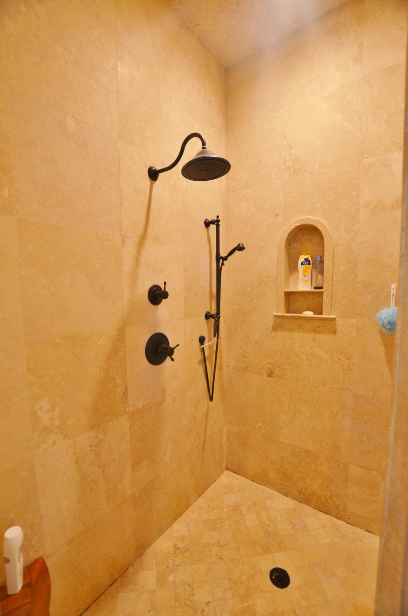 BURNT PINE - Residential