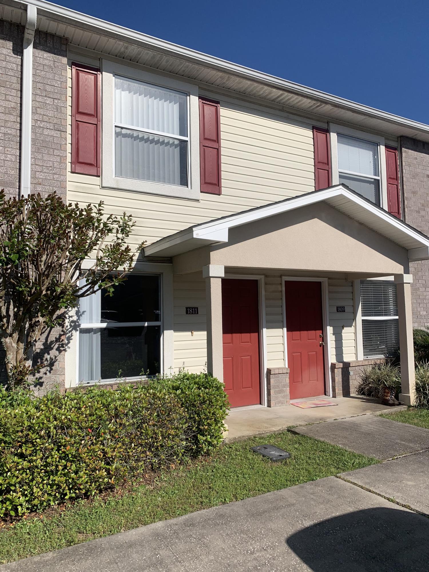 NO APRIL FOOLS HERE! Welcome home to this Gorgeous 2bed 2.5 bath townhouse in Bluewater for under 200K! This home is move in ready with IMMEDIATE OCCUPANCY and clean as a whistle! Tile on the main and BRAND NEW QUALITY carpeting upstairs in the halls and bedrooms! Step out your back patio door and cool off in the pool and community center! Conveniently located and easy access to Eglin AFB, our famous white sand beaches, top notch schools and so much more! Hurry before she's gone!