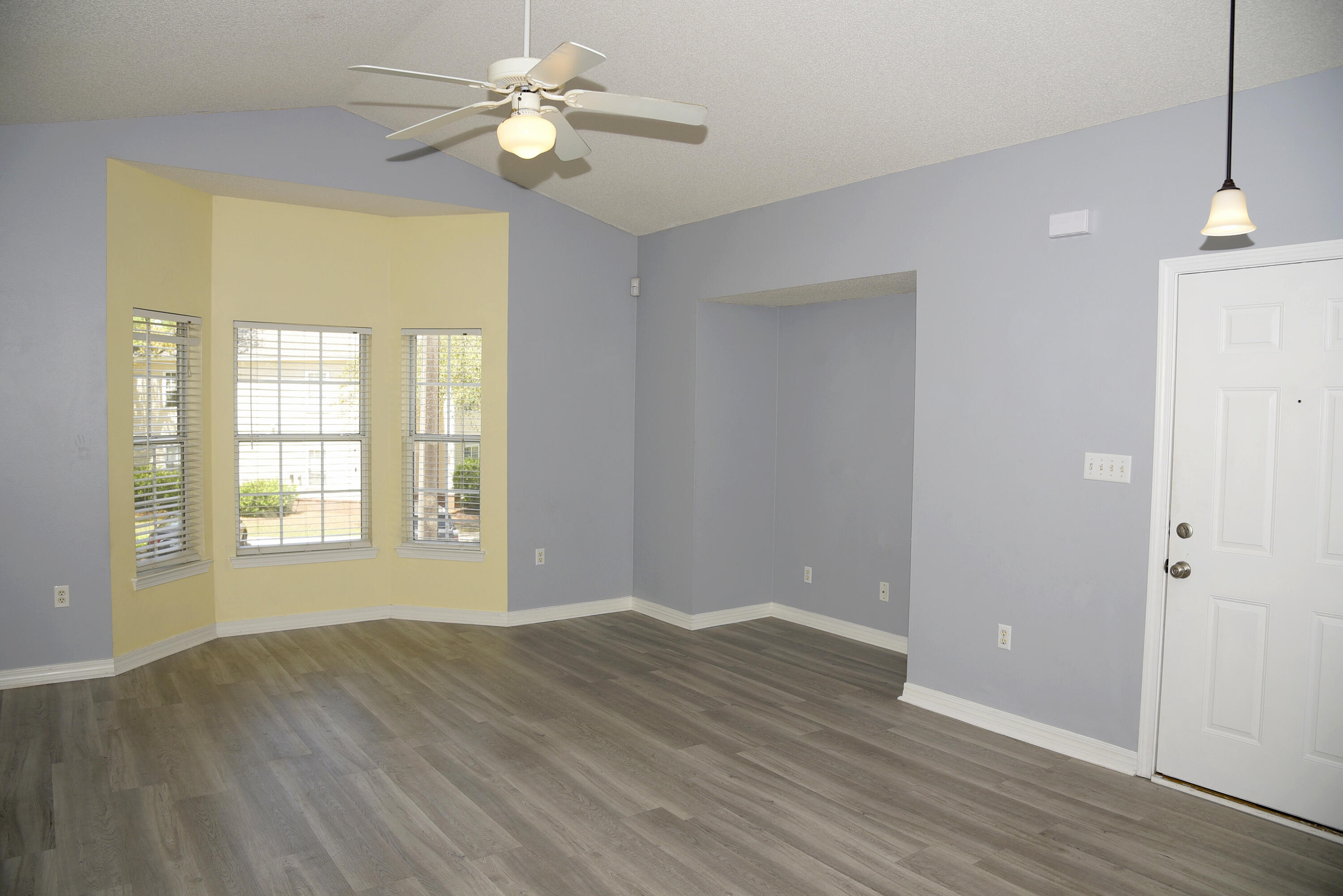 THE OAKS AT NICEVILLE - Residential Lease