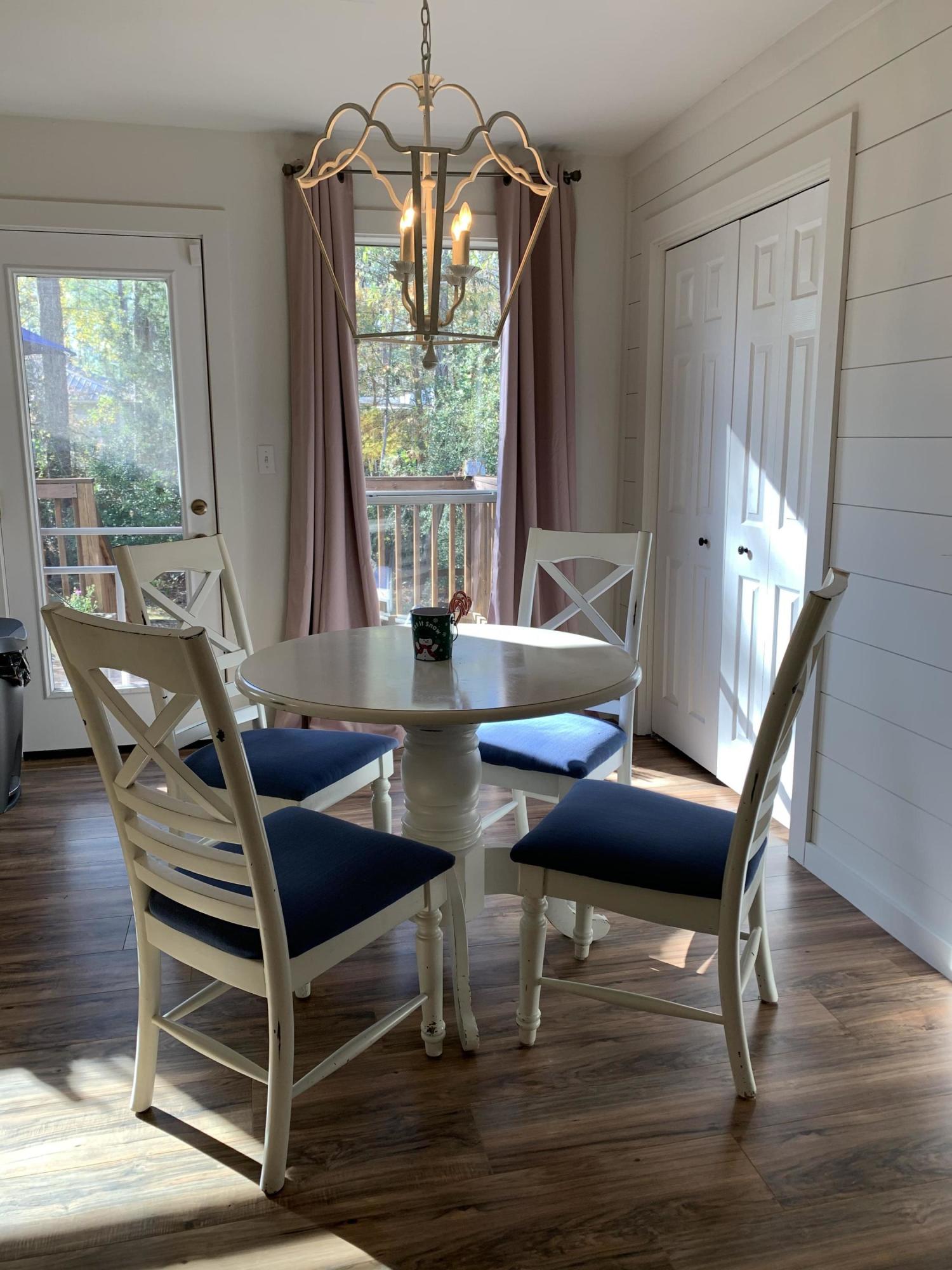 MAGNOLIA BEACH - Residential