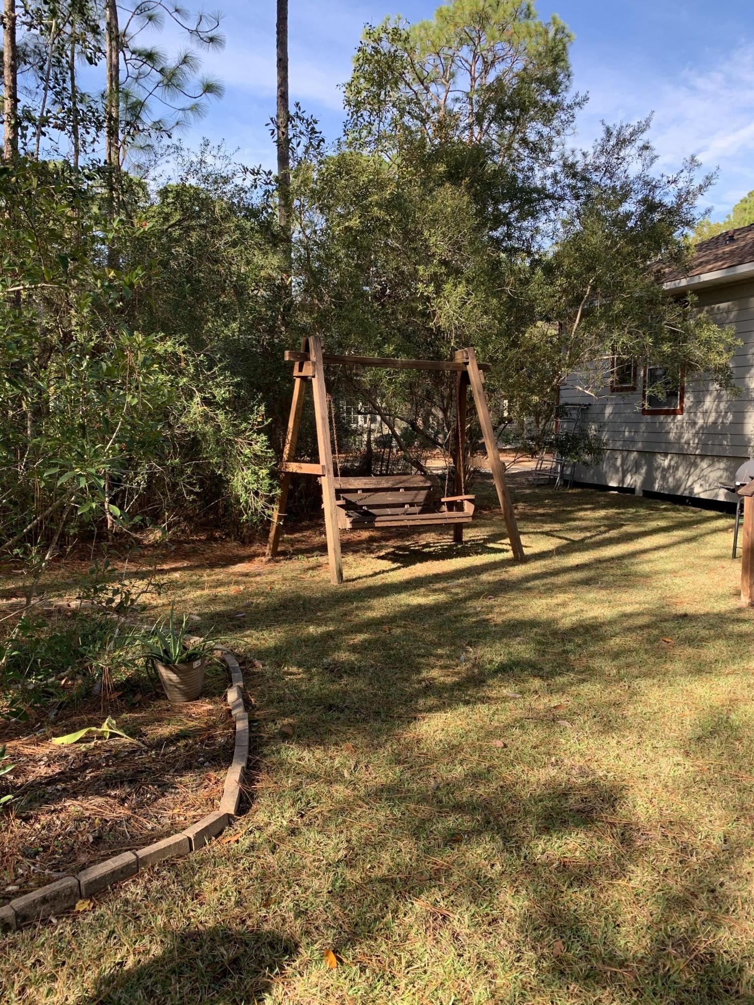 MAGNOLIA BEACH - Residential