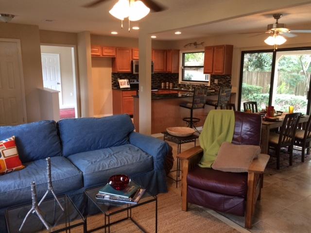 1ST ADD VESTA HTS LOT 11 BLK 9 - Residential