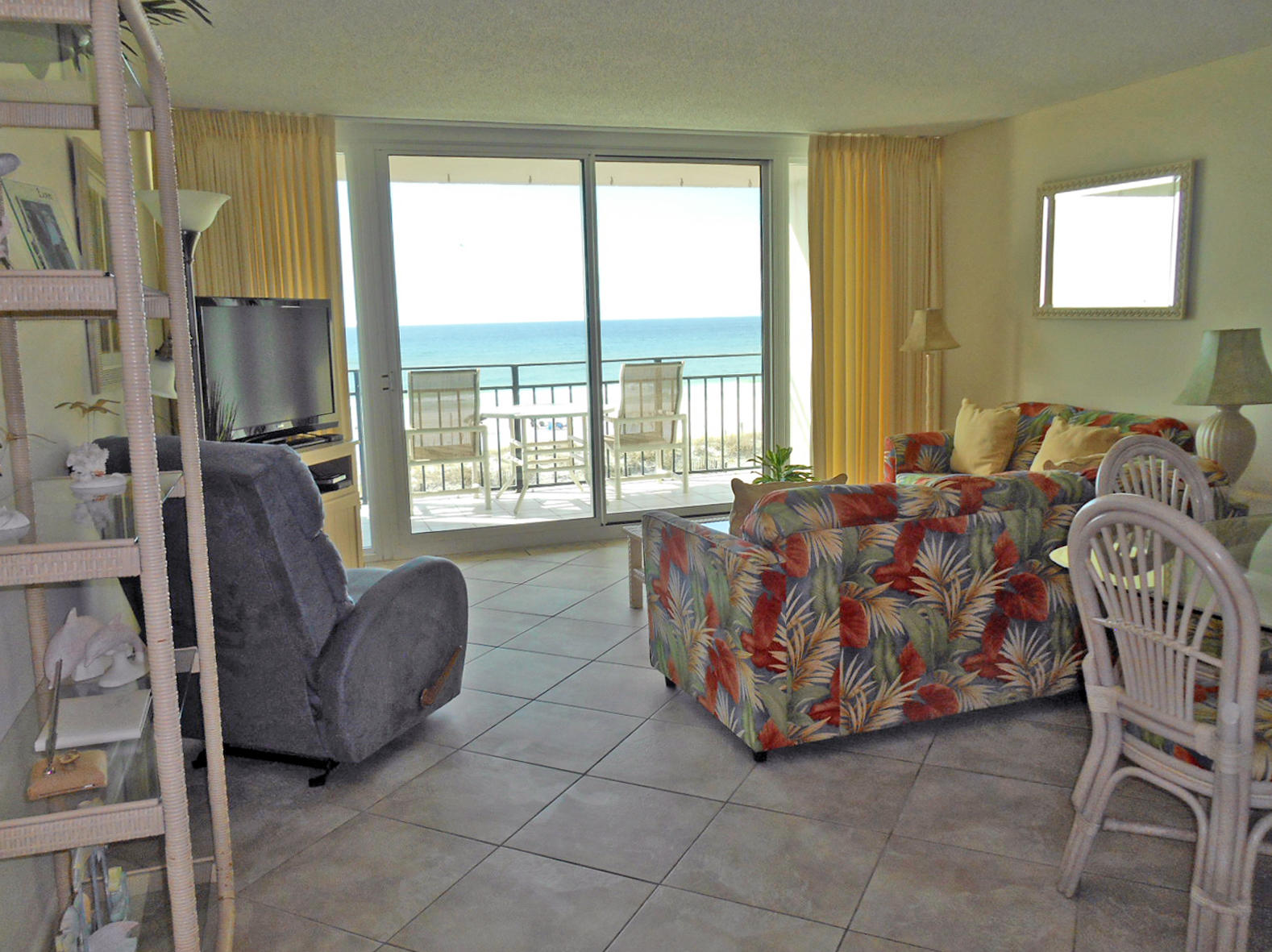 BREAKERS OF FWB PH 1 - Residential