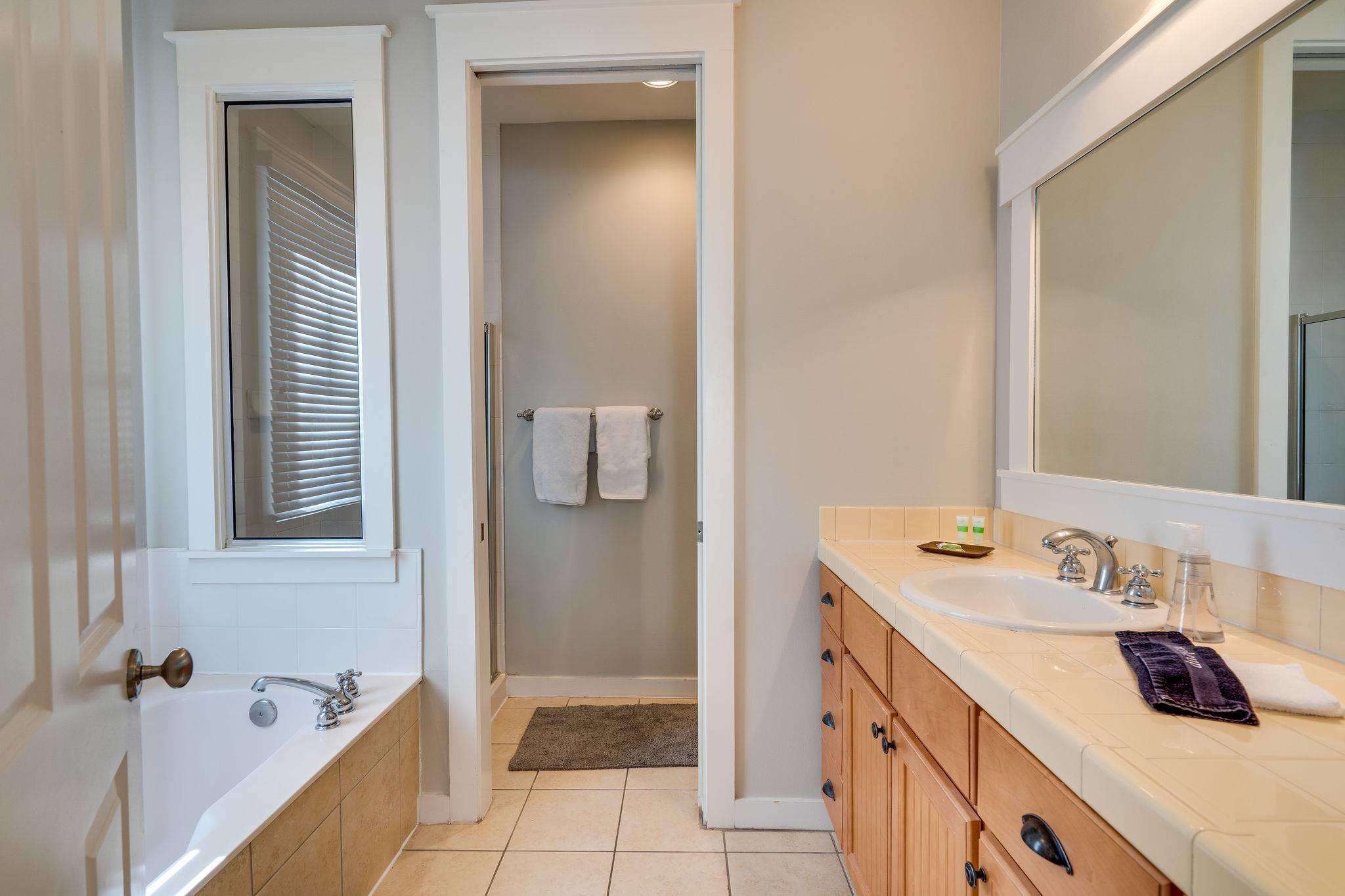 LAUREL GROVE - Residential