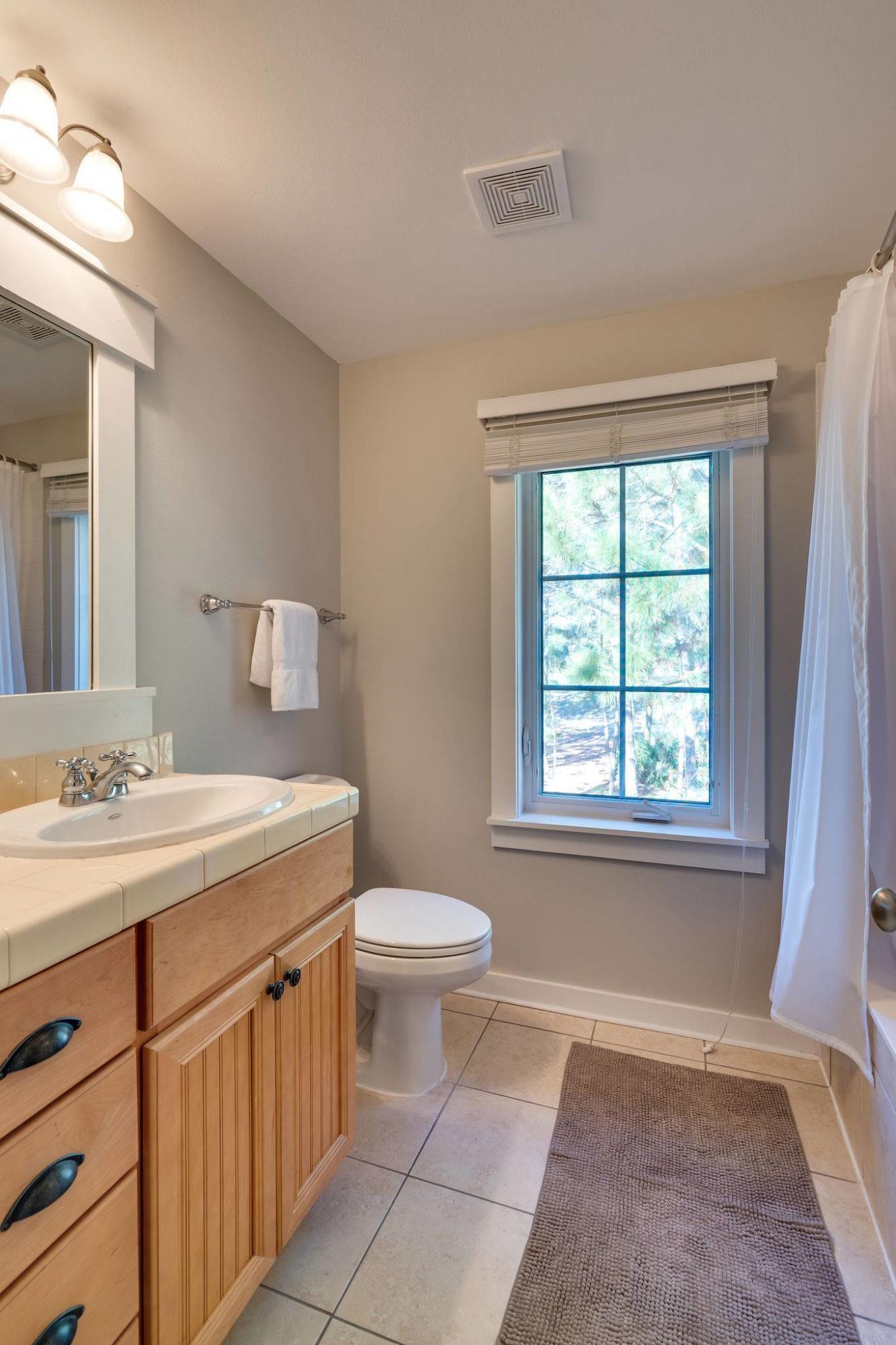 LAUREL GROVE - Residential