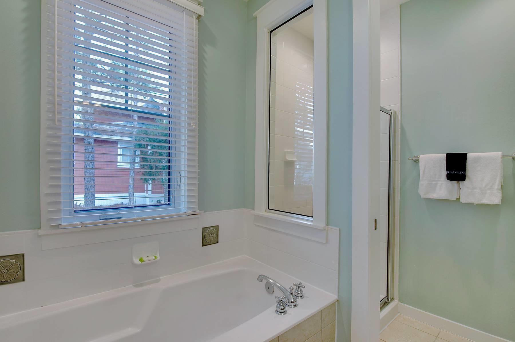 LAUREL GROVE - Residential