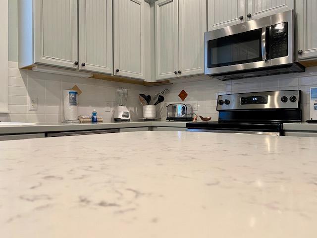 LAUREL GROVE - Residential