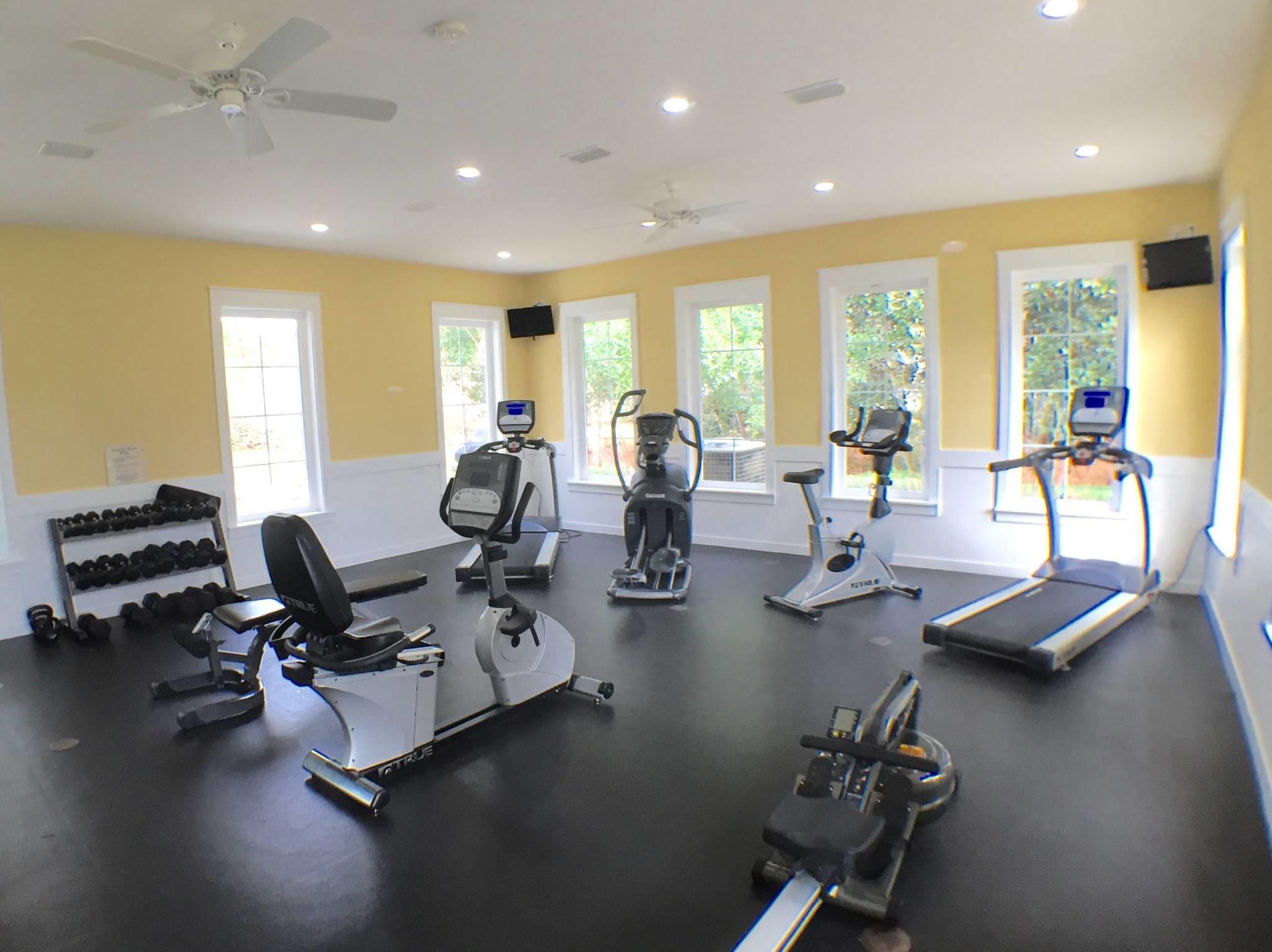 LAUREL GROVE - Residential