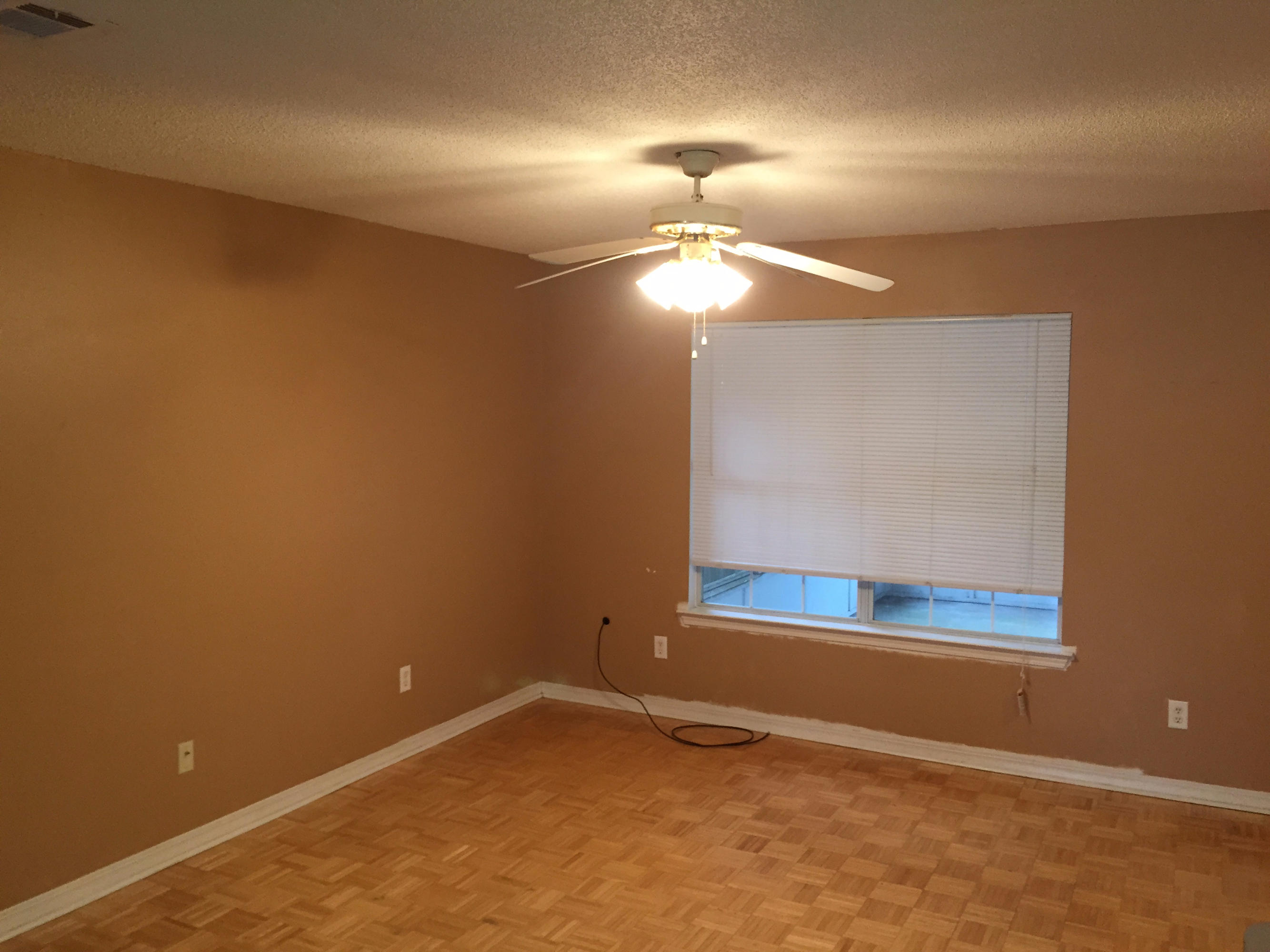 ADASHAN GARDYNS - Residential Lease