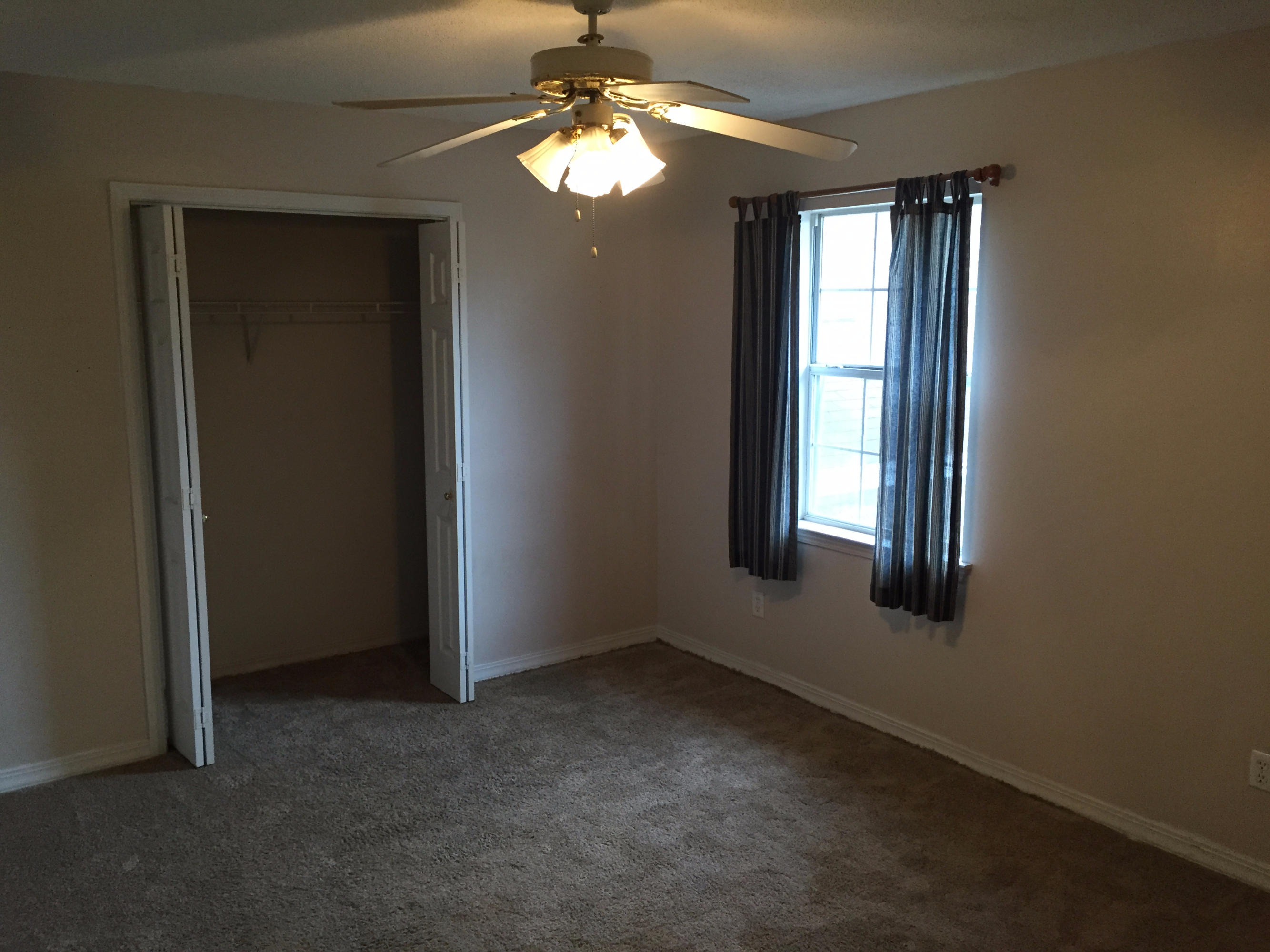 ADASHAN GARDYNS - Residential Lease