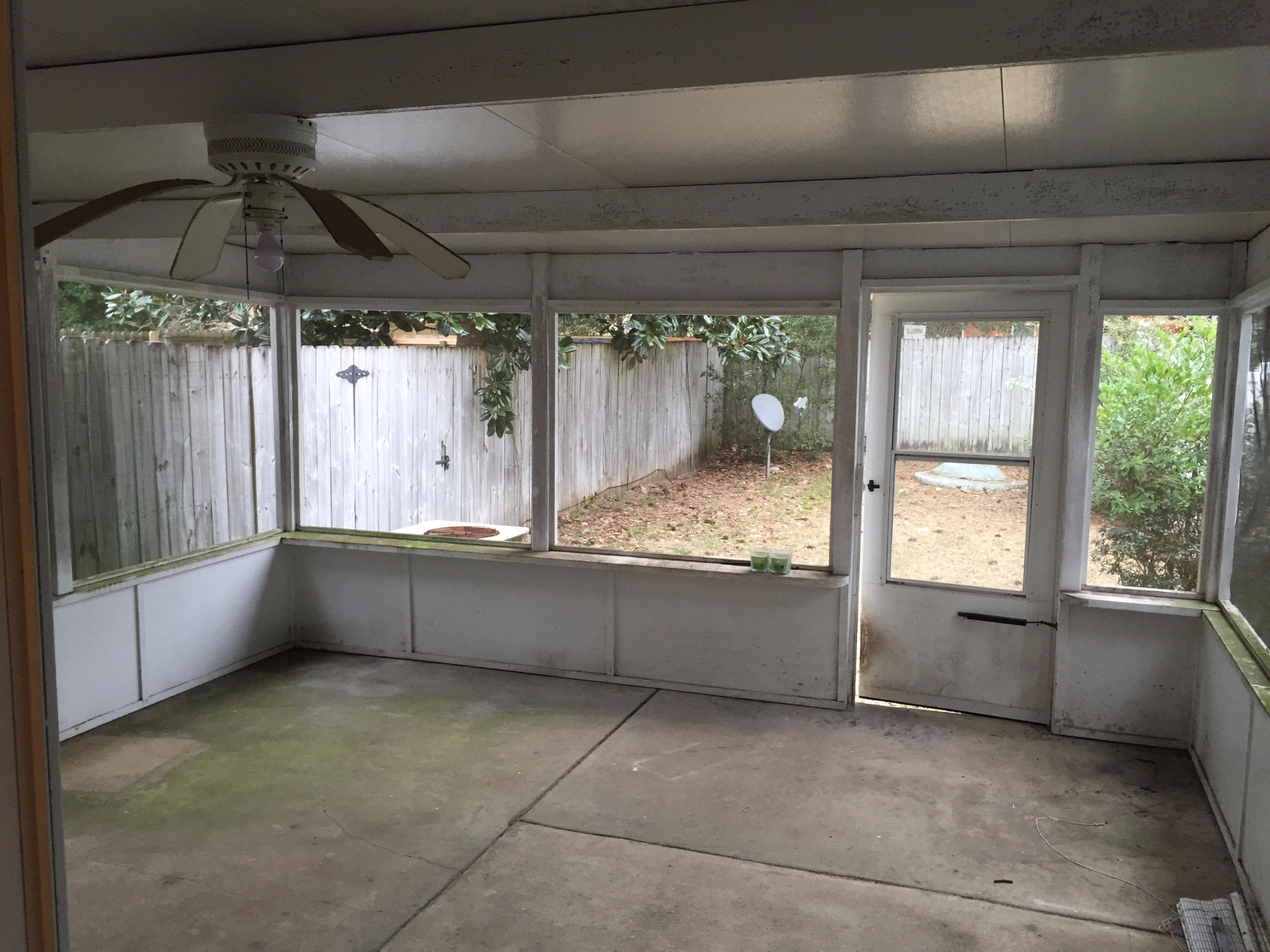 ADASHAN GARDYNS - Residential Lease