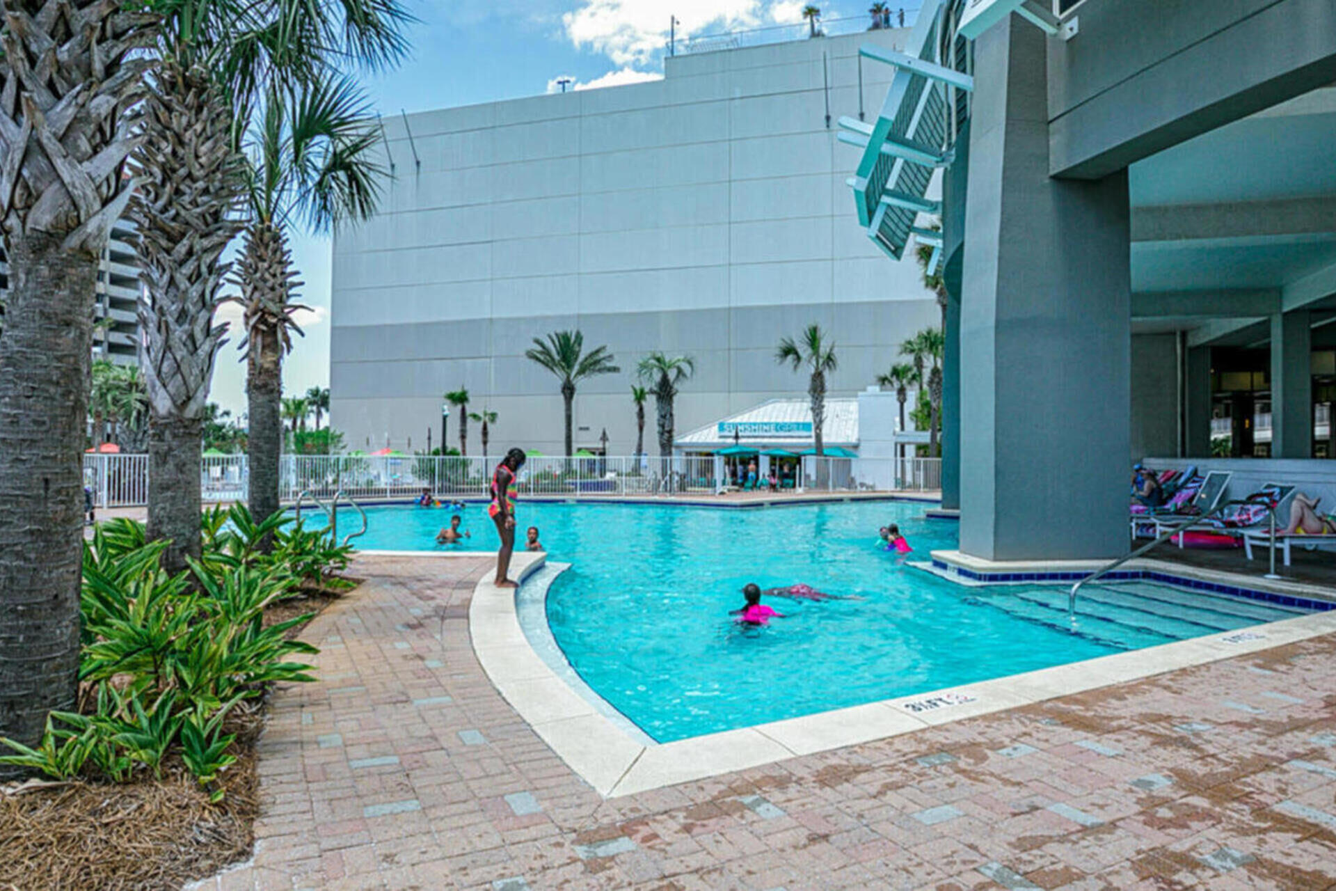 Laketown Wharf - Residential