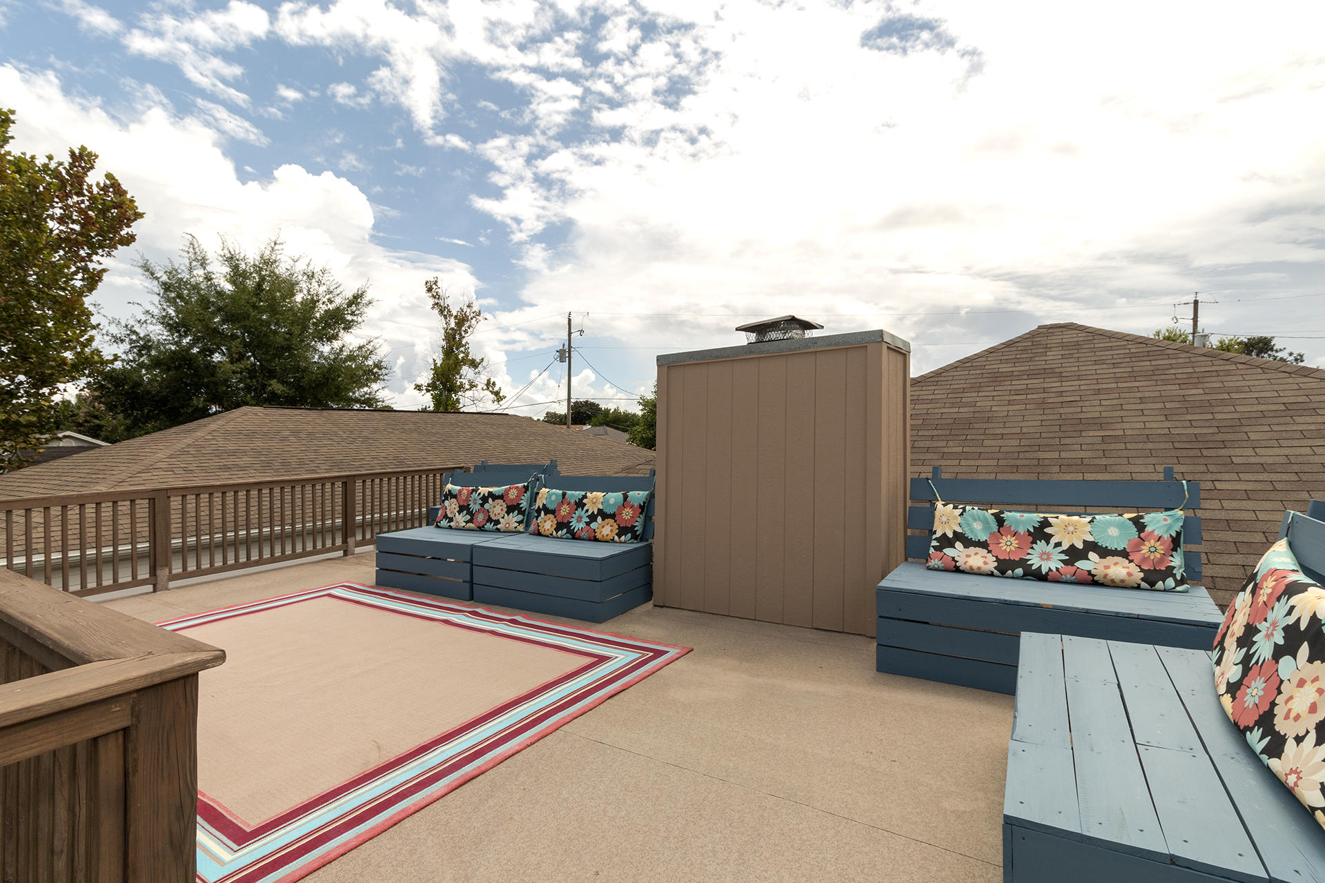 PINE RIDGE TRACE RE/SUB - Residential