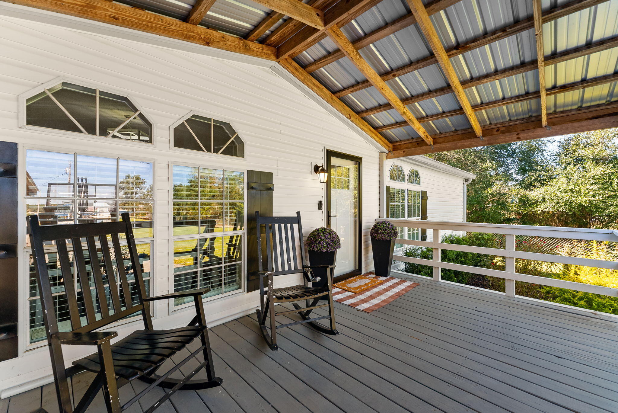 CRYSTAL LAKE - Residential