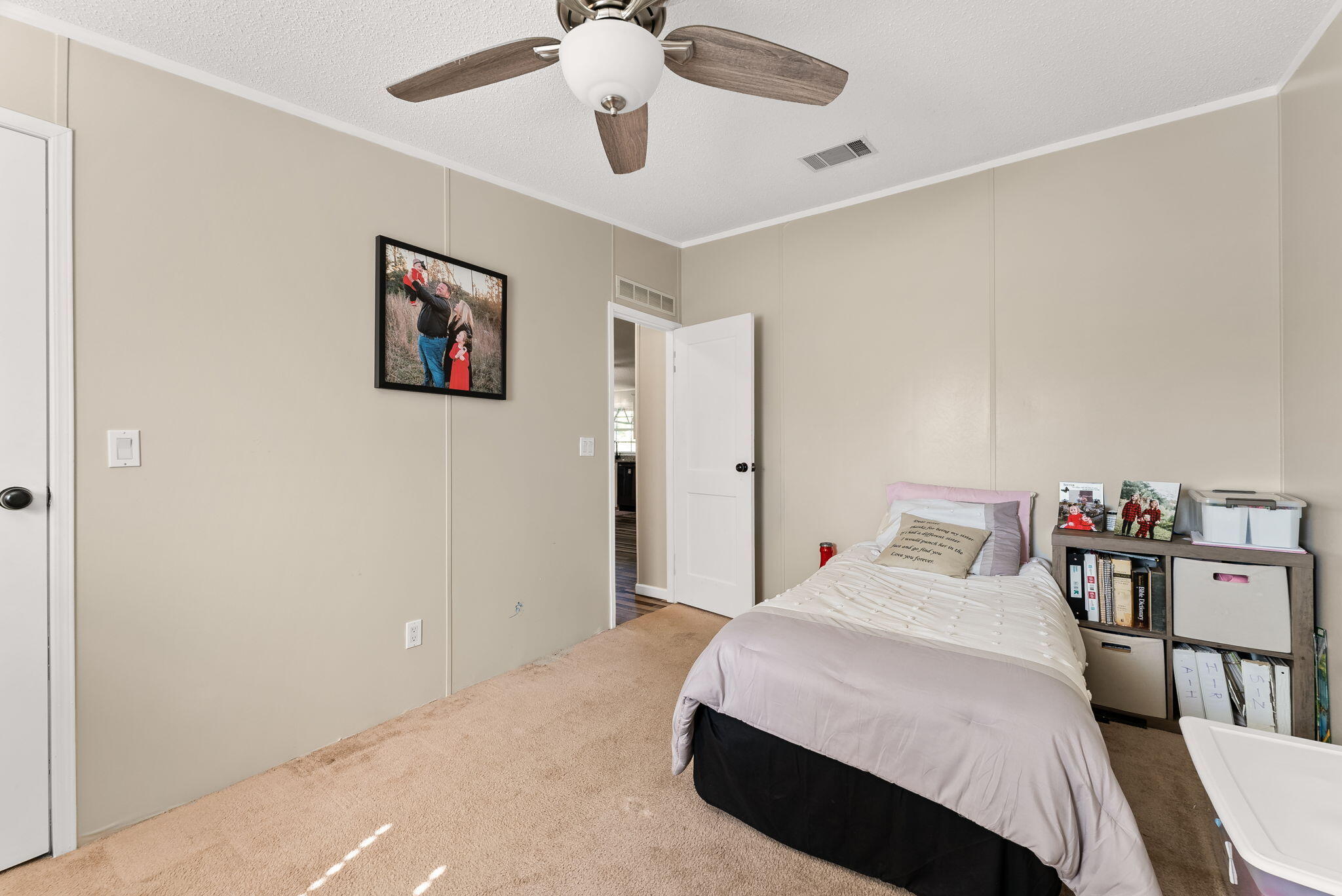 CRYSTAL LAKE - Residential