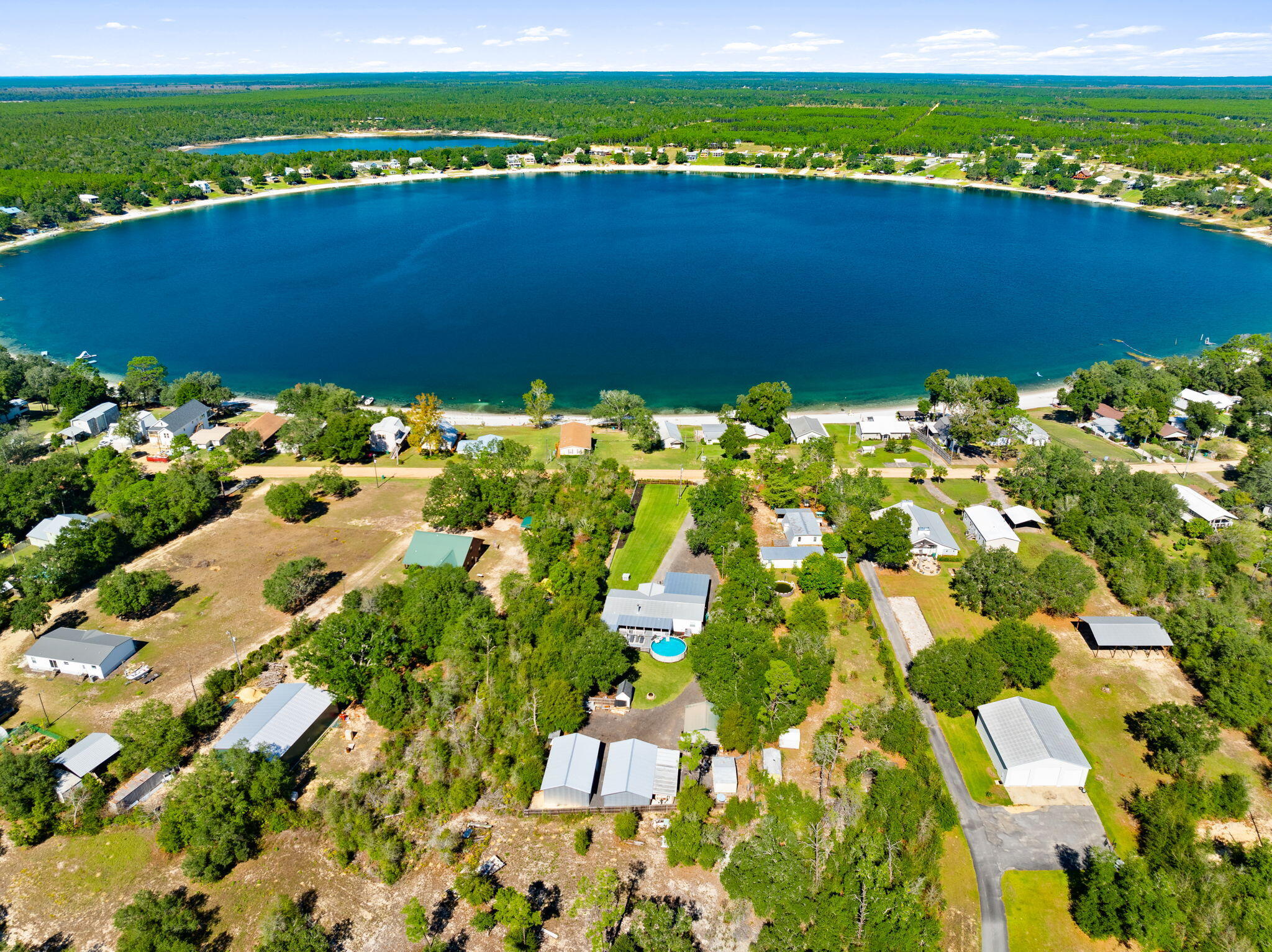 CRYSTAL LAKE - Residential