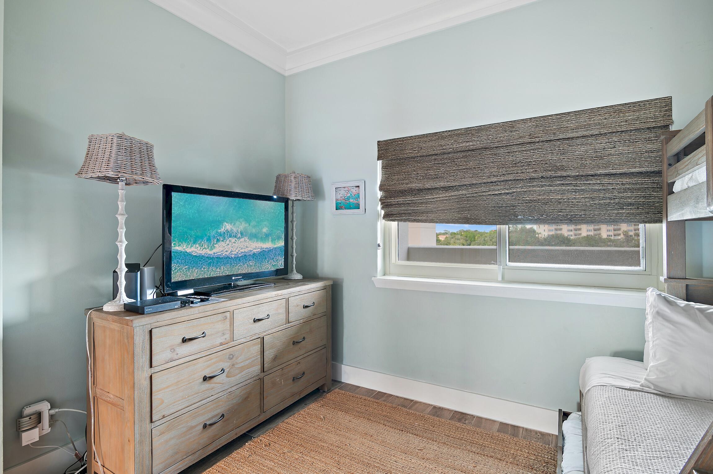 TOPS'L BEACH MANOR - Residential