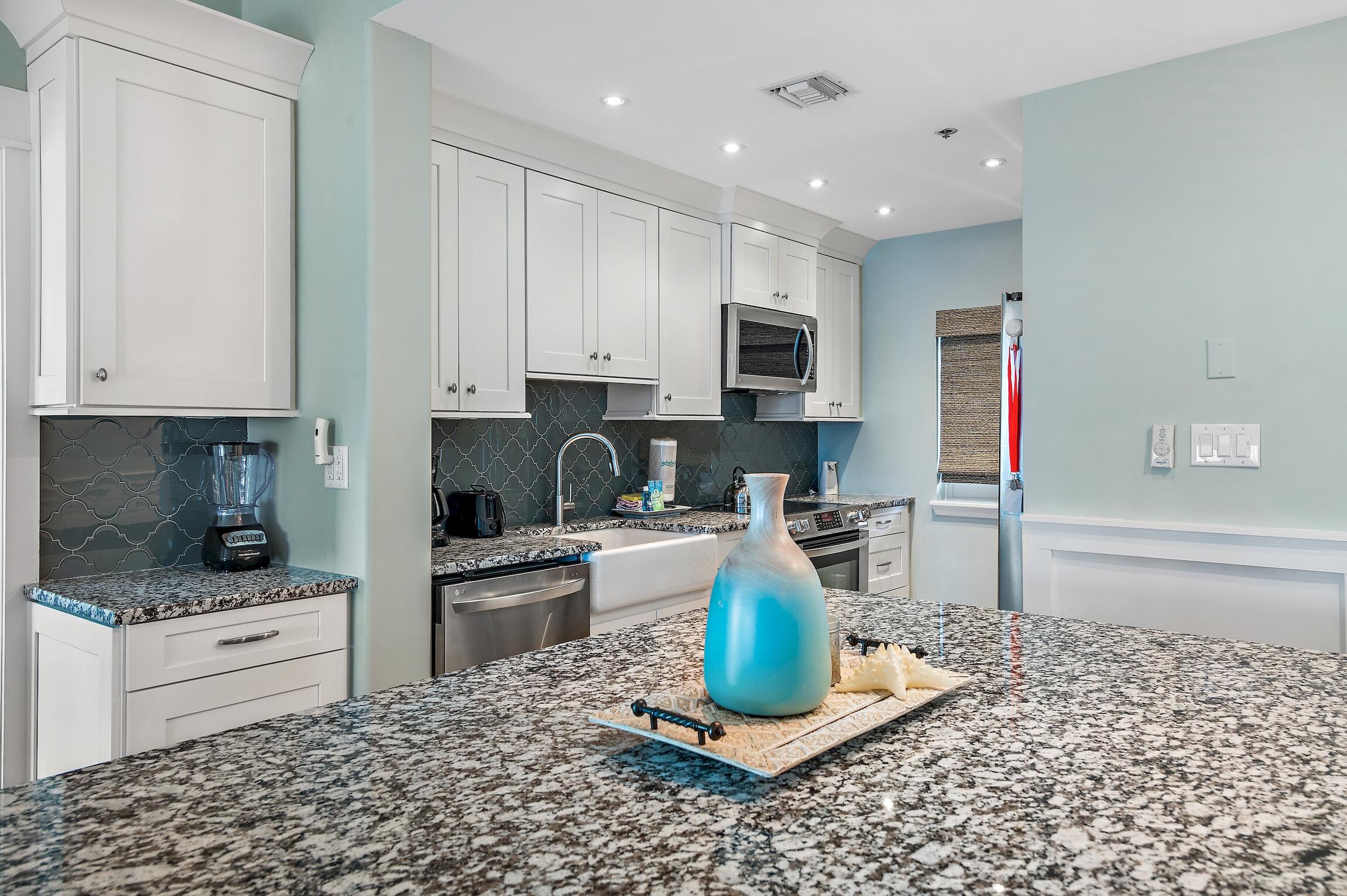 TOPS'L BEACH MANOR - Residential