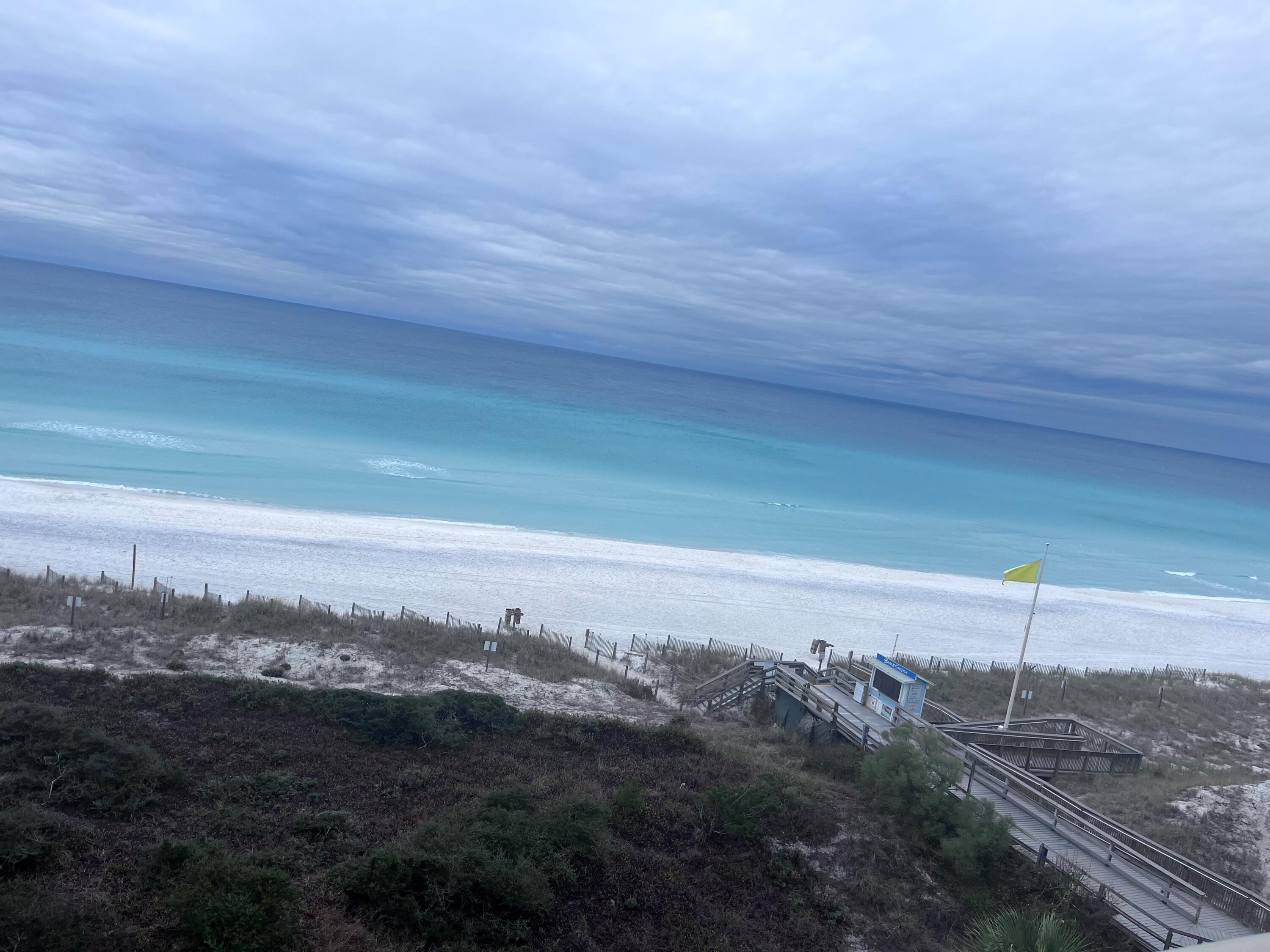 TOPS'L BEACH MANOR - Residential