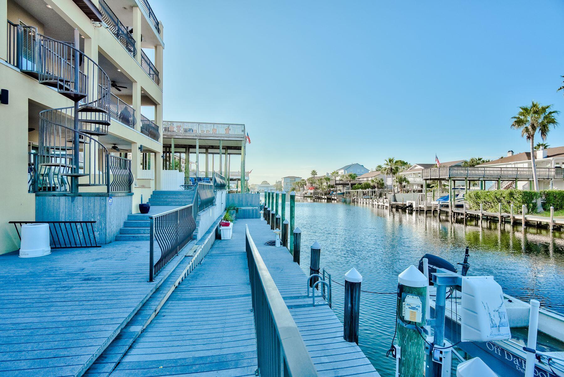 Holiday Isle - Residential