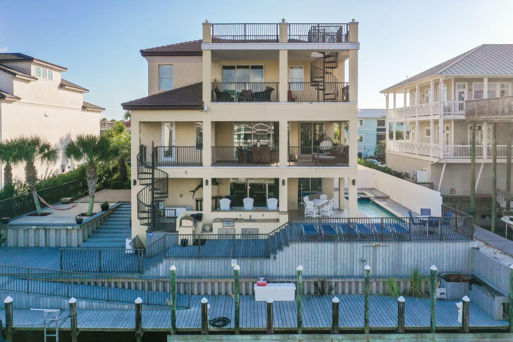 Holiday Isle - Residential