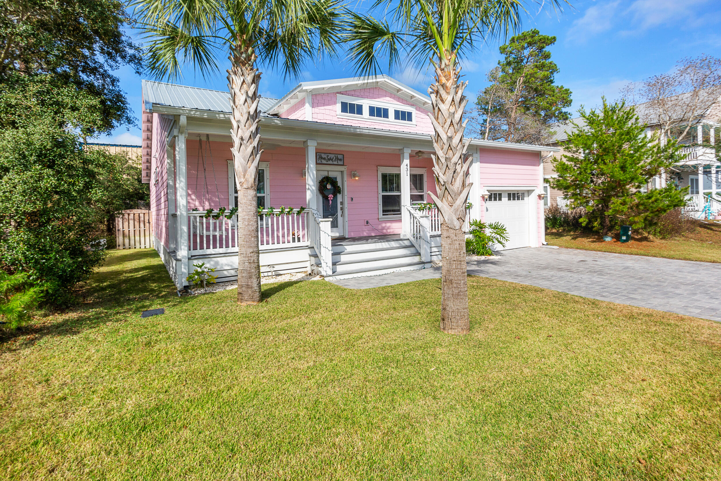 PARADISE GROVE - Residential