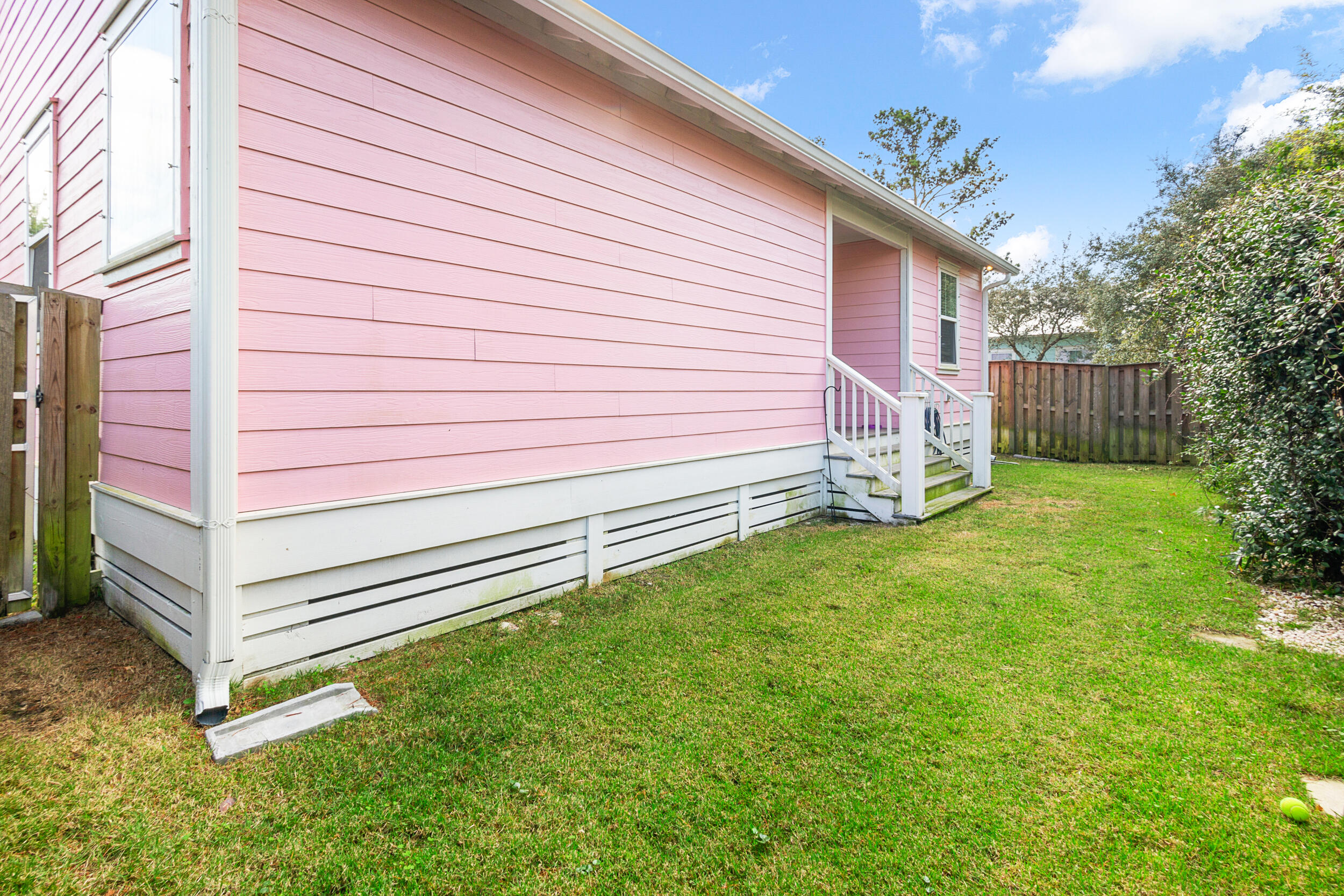 PARADISE GROVE - Residential