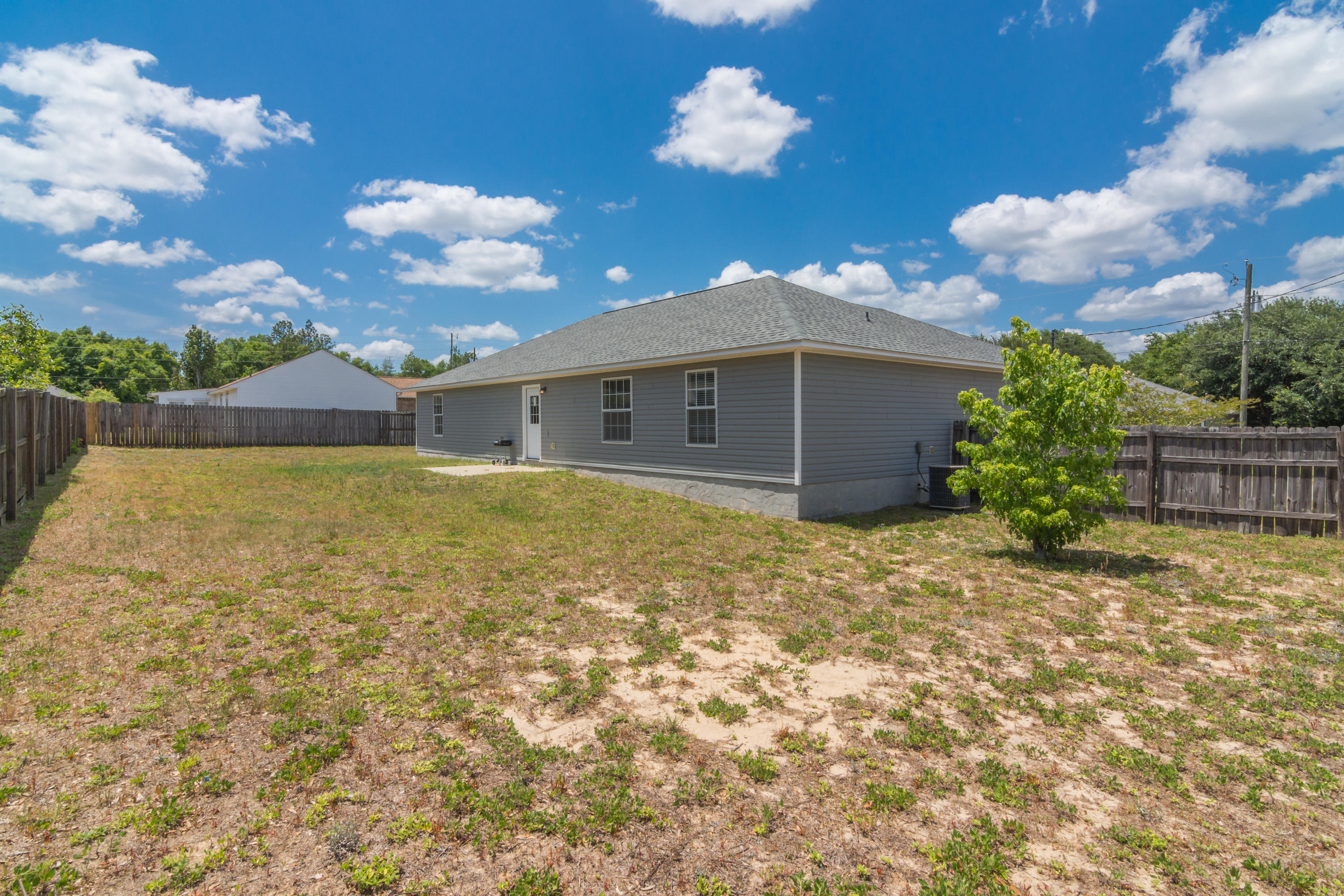 FAIRCHILD ESTATES - Residential