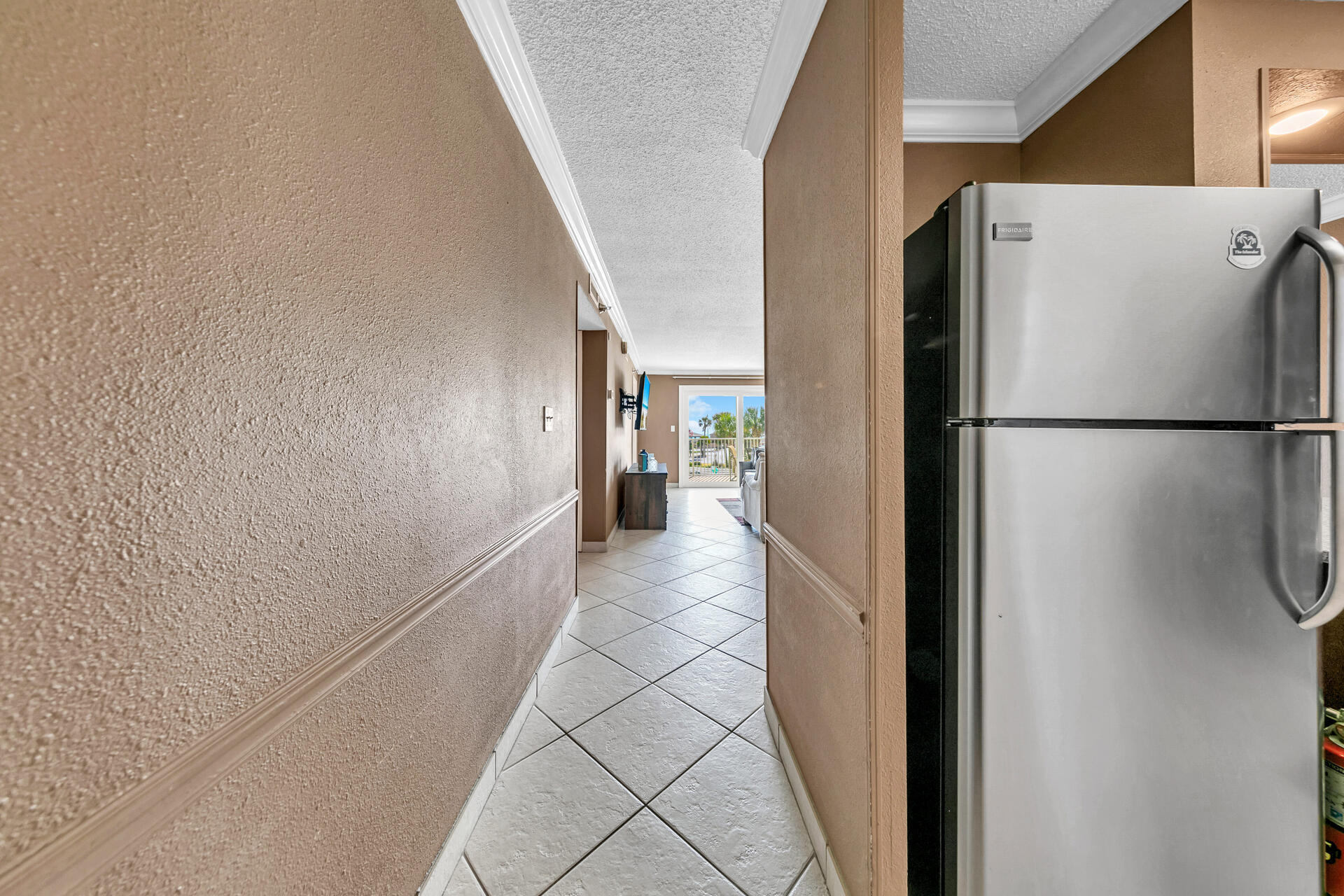 ISLANDER CONDO PH 2 - Residential