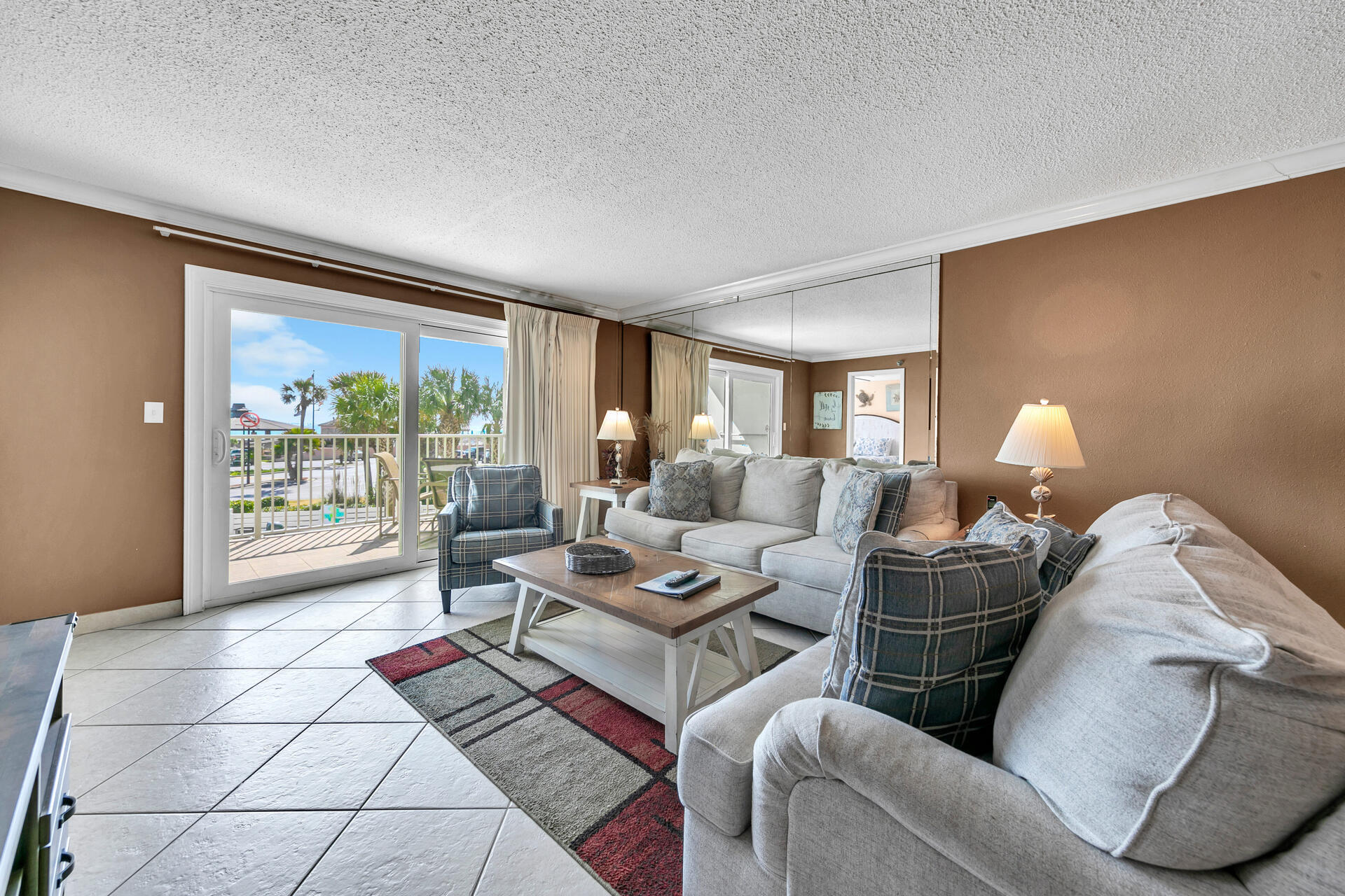 ISLANDER CONDO PH 2 - Residential