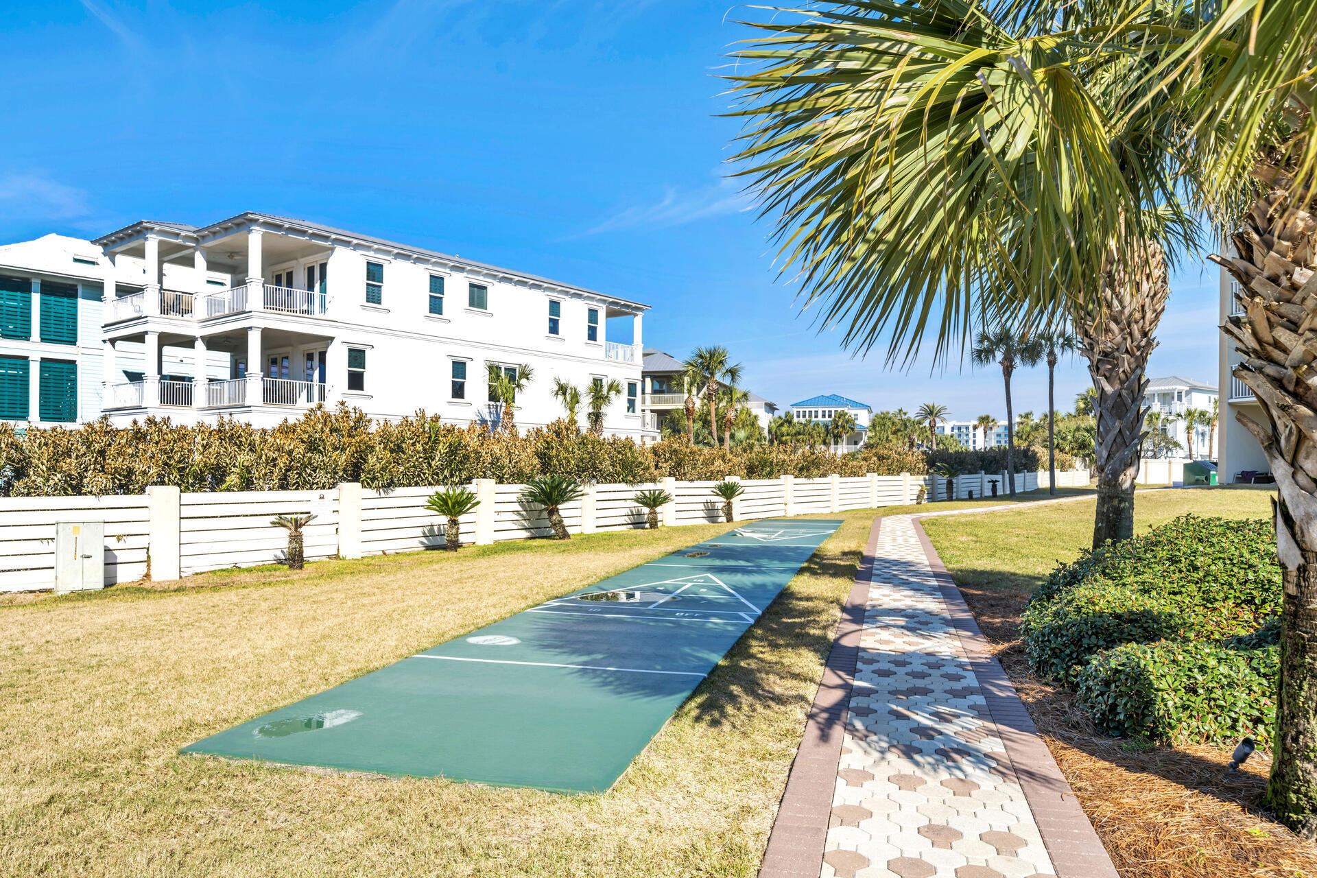 ISLANDER CONDO PH 2 - Residential