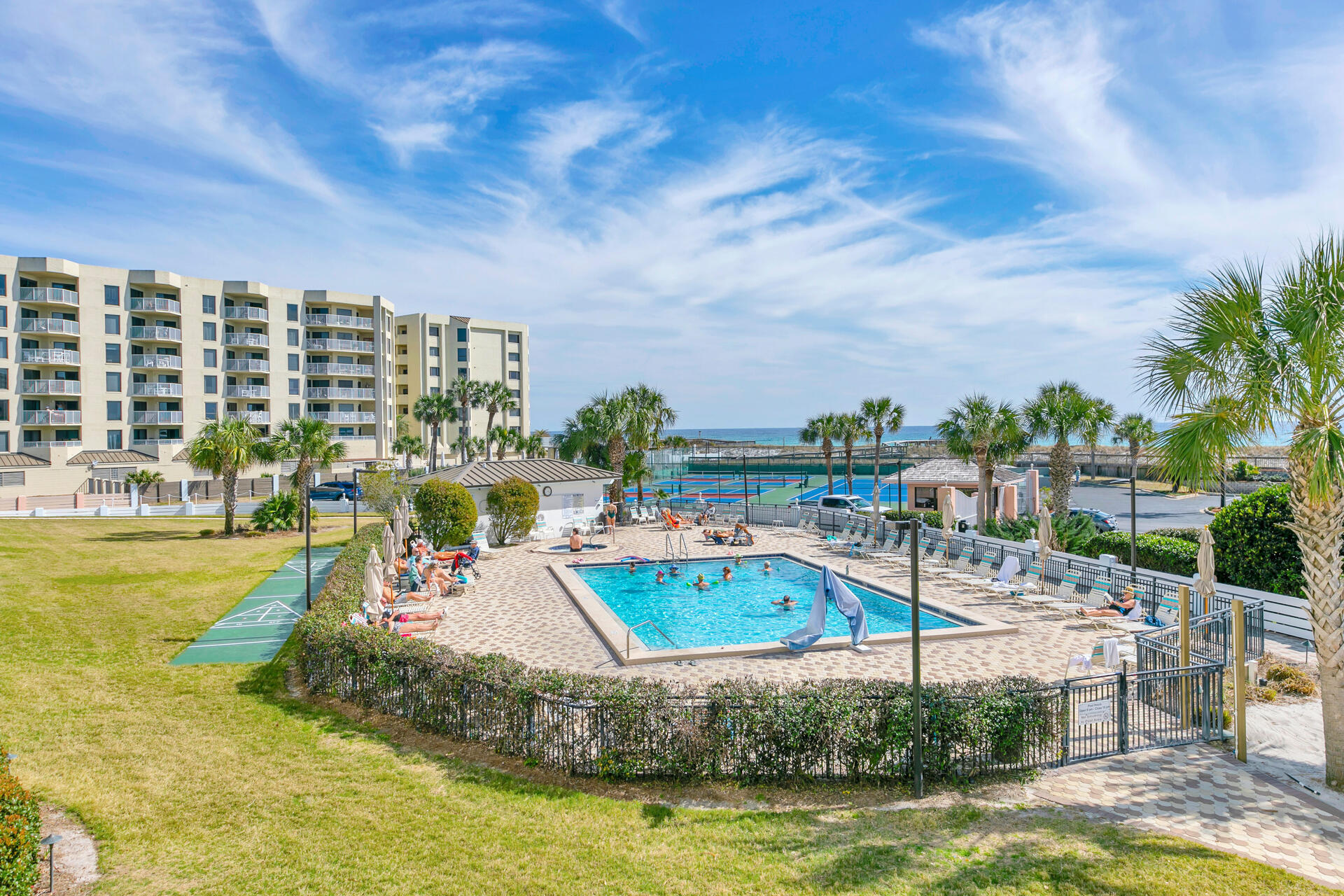 ISLANDER CONDO PH 2 - Residential