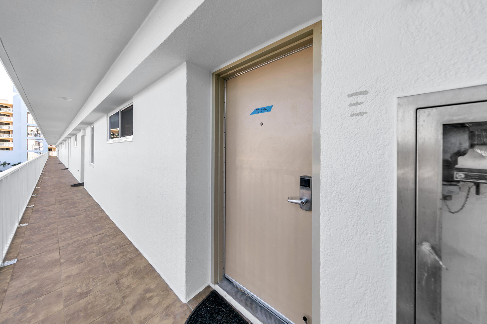 ISLANDER CONDO PH 2 - Residential