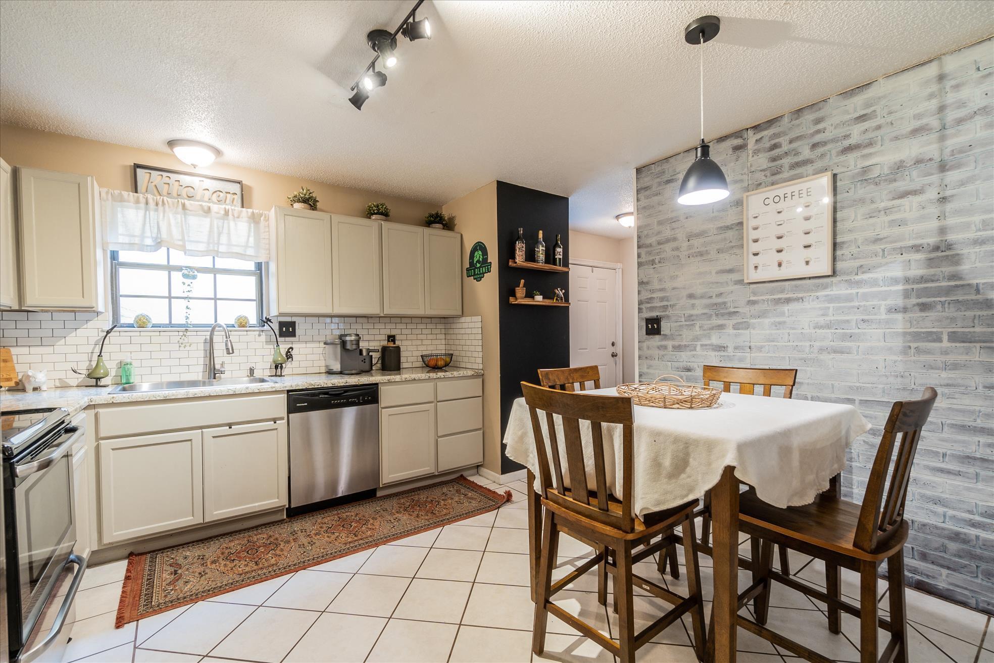 PORT DIXIE - Residential